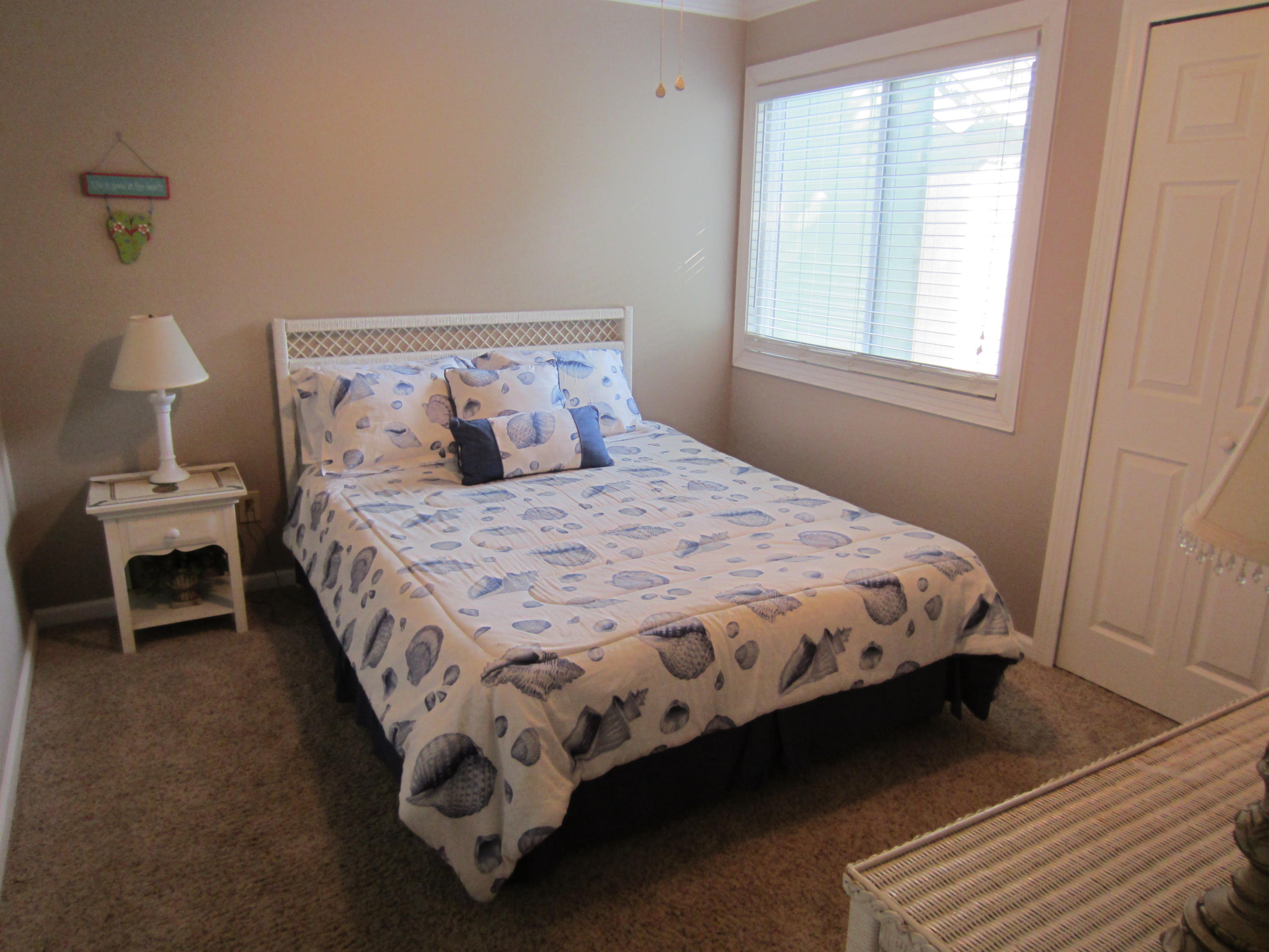 LINKSIDE VILLAGE UNIT 1 - Residential