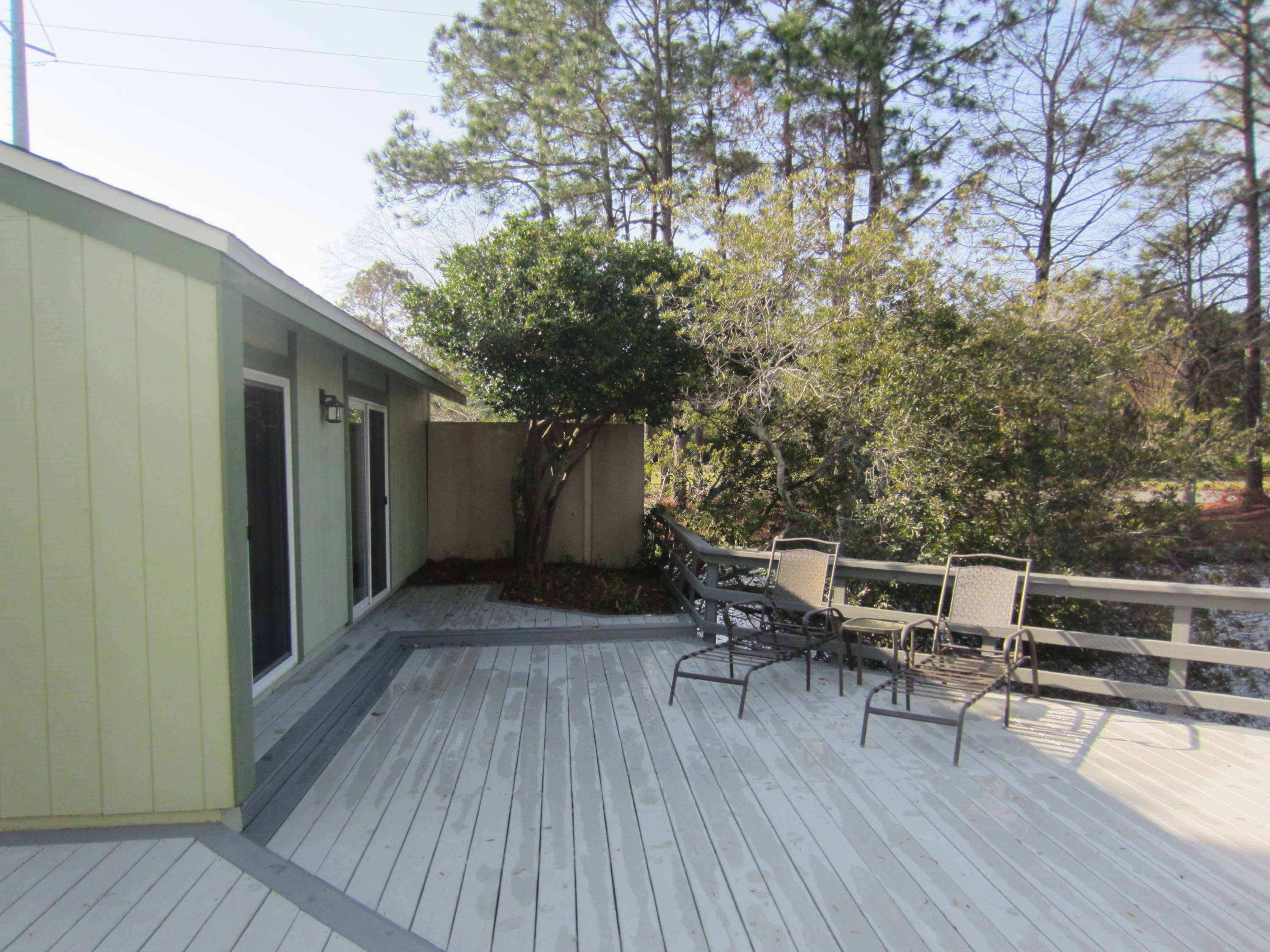 LINKSIDE VILLAGE UNIT 1 - Residential