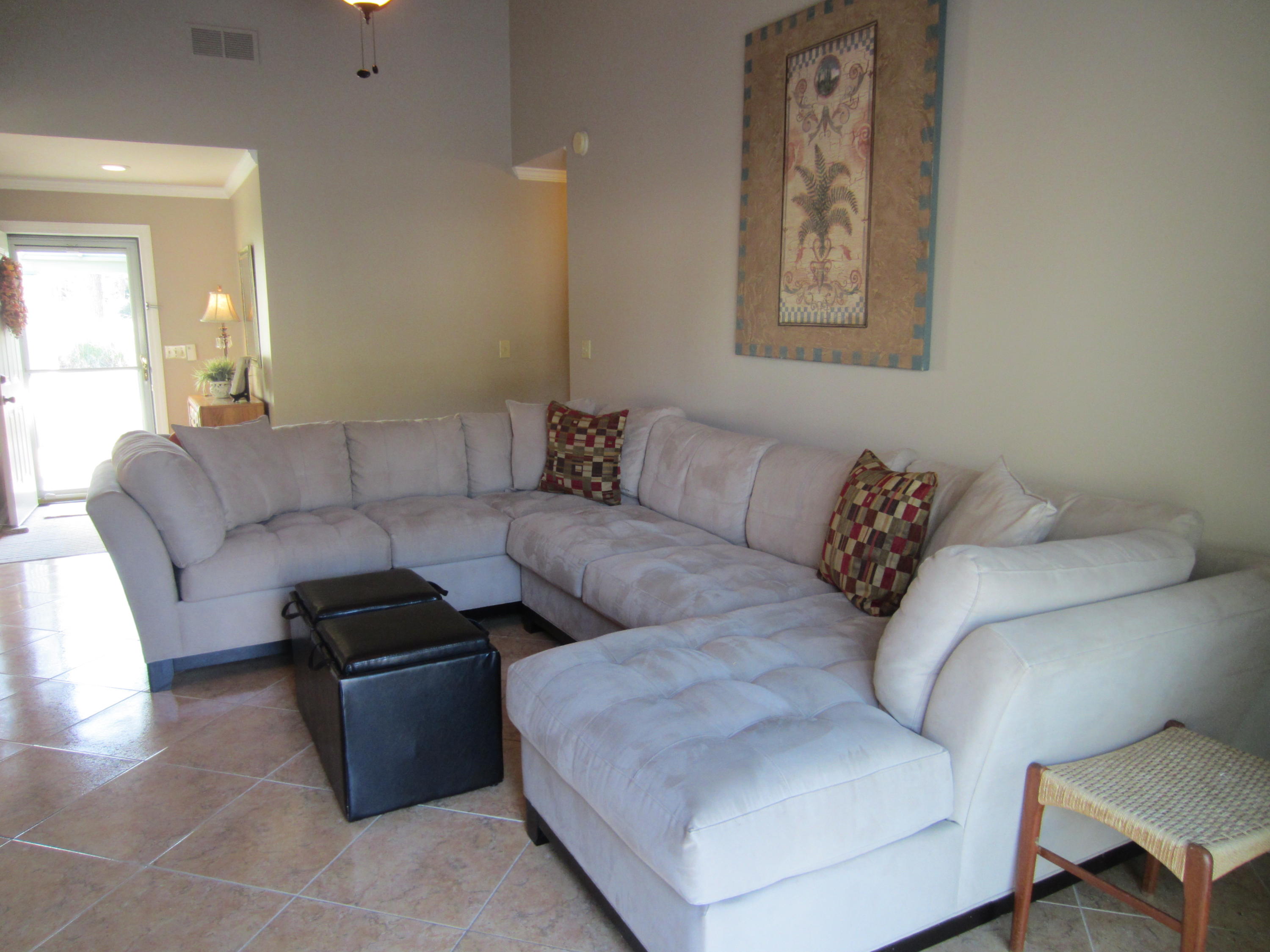 LINKSIDE VILLAGE UNIT 1 - Residential