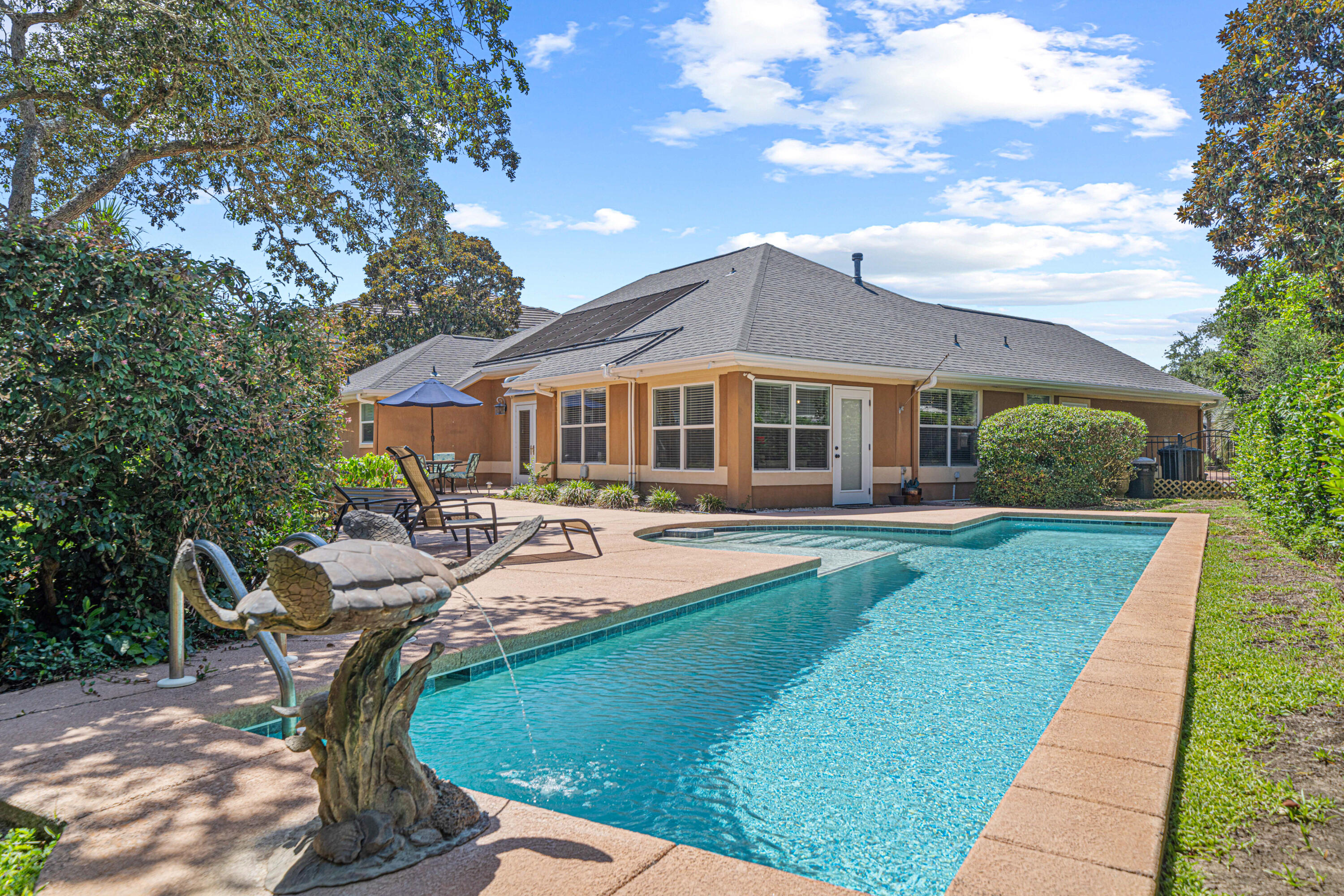 AVALON BEACH ESTATES - Residential