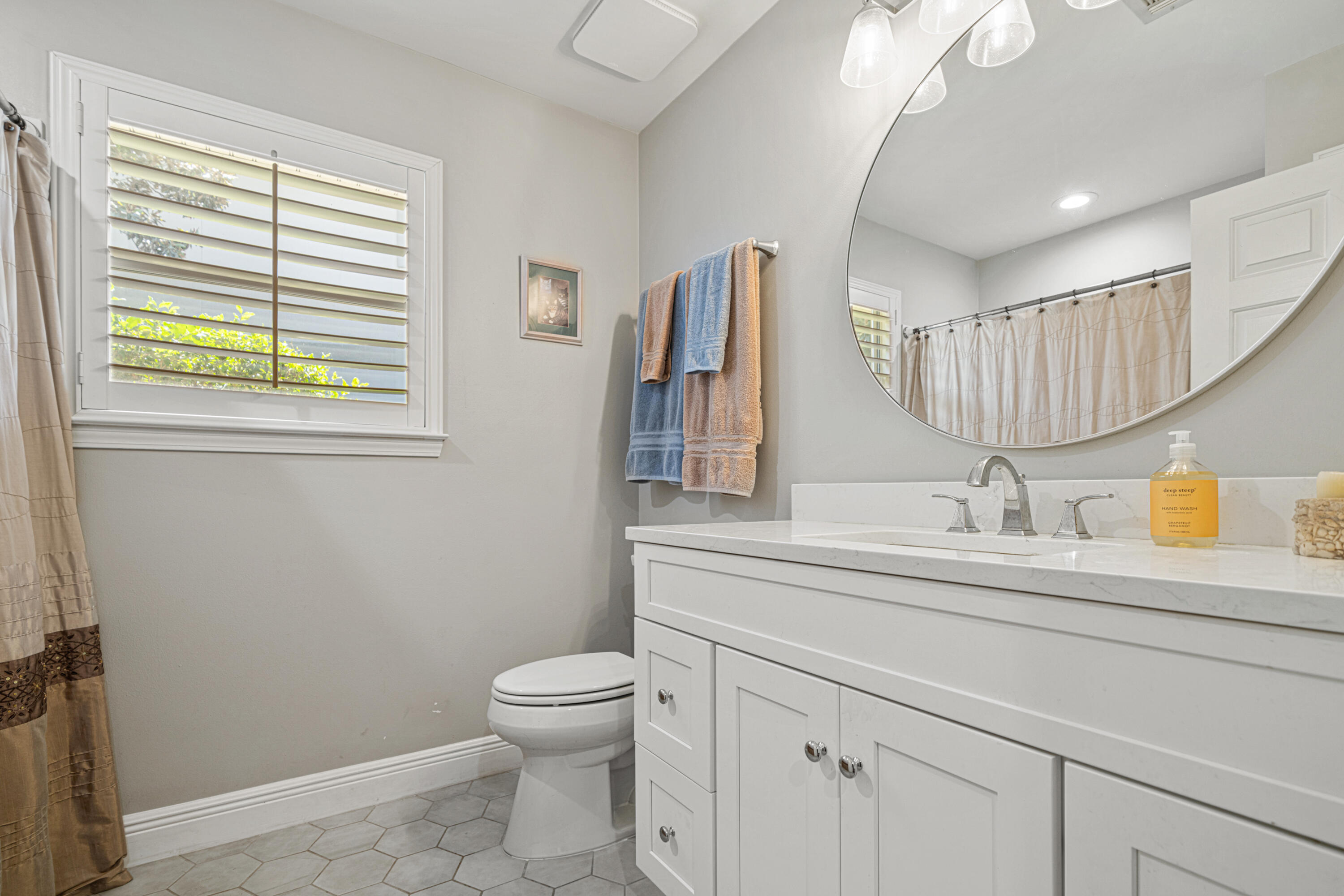 AVALON BEACH ESTATES - Residential