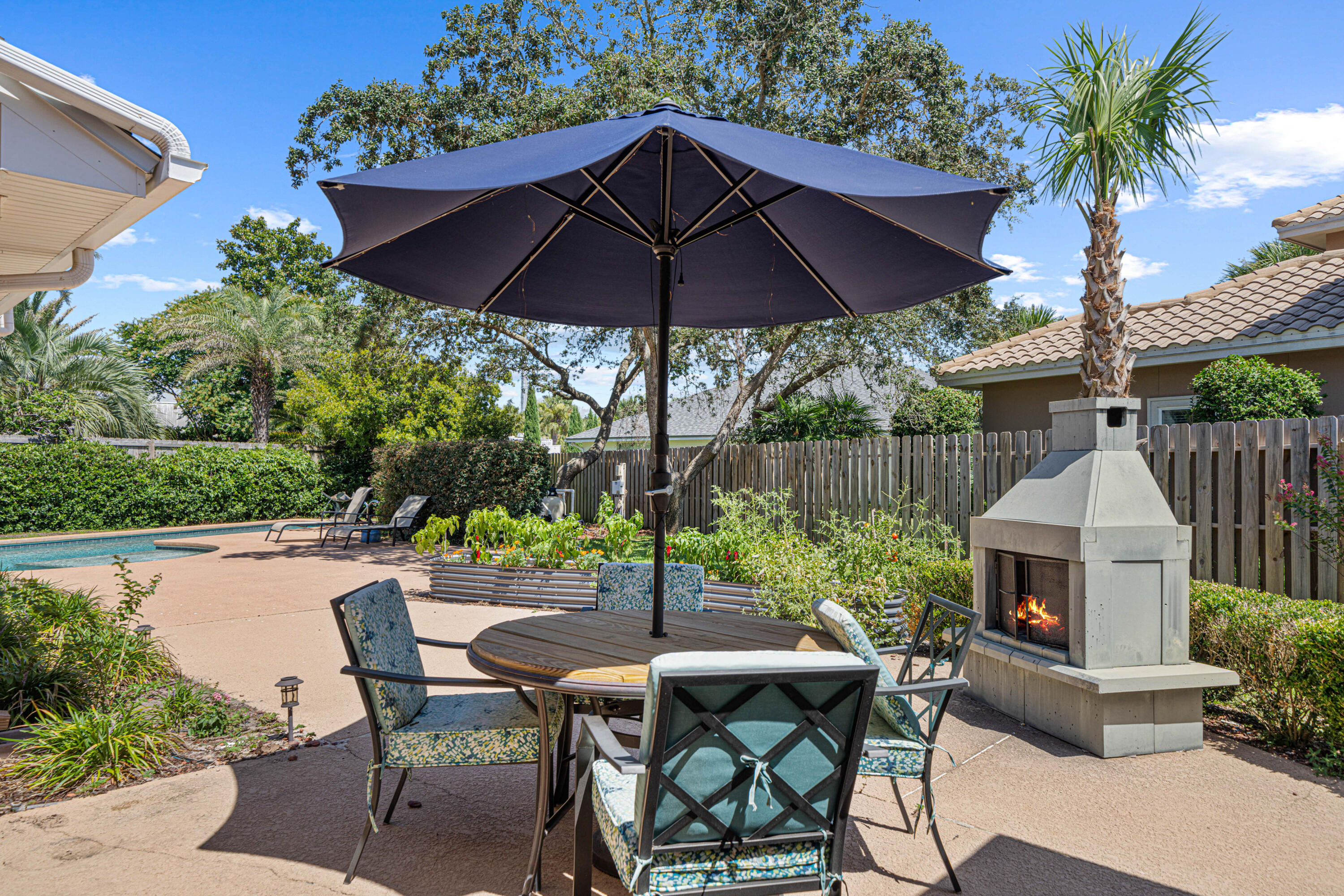 AVALON BEACH ESTATES - Residential
