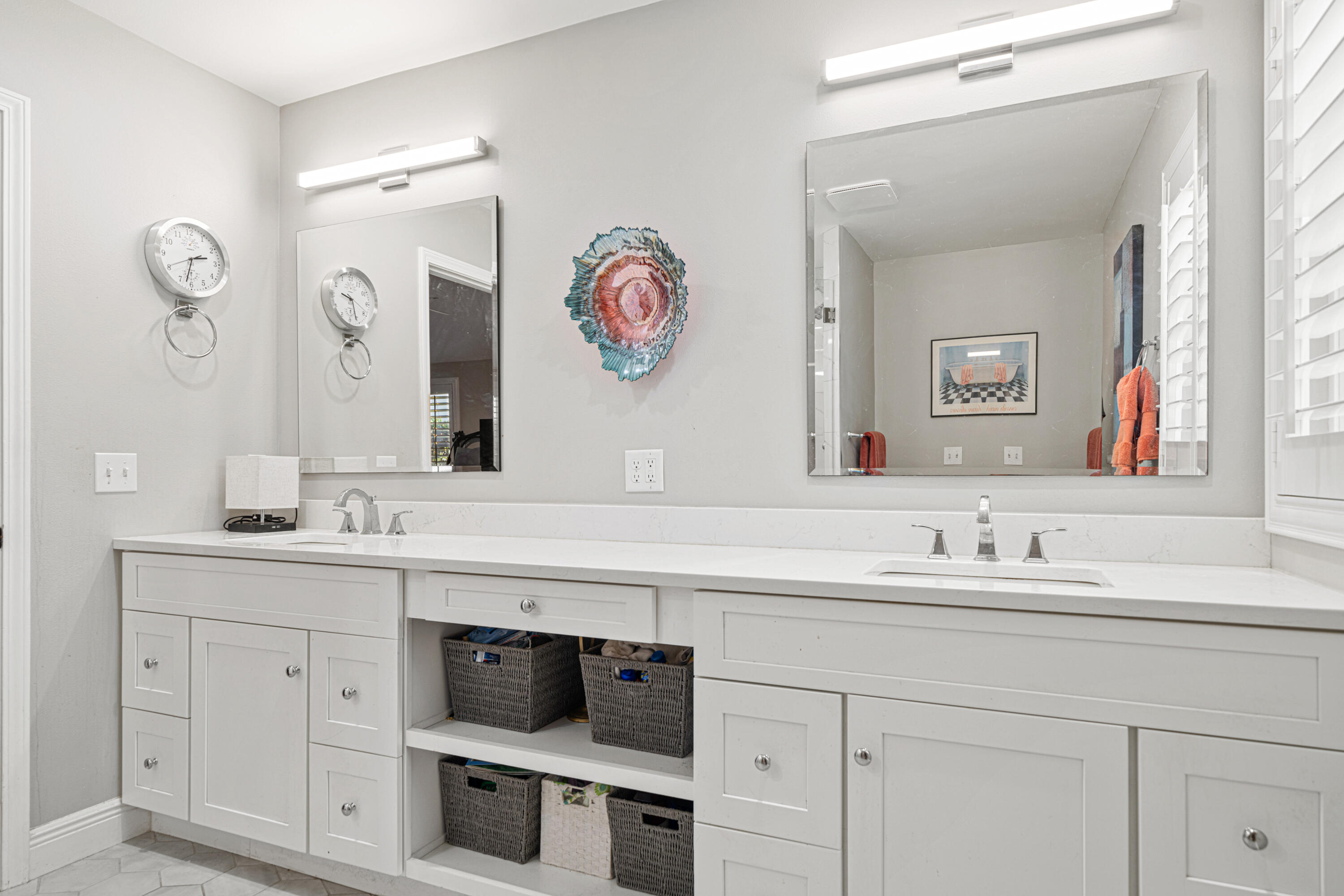 AVALON BEACH ESTATES - Residential