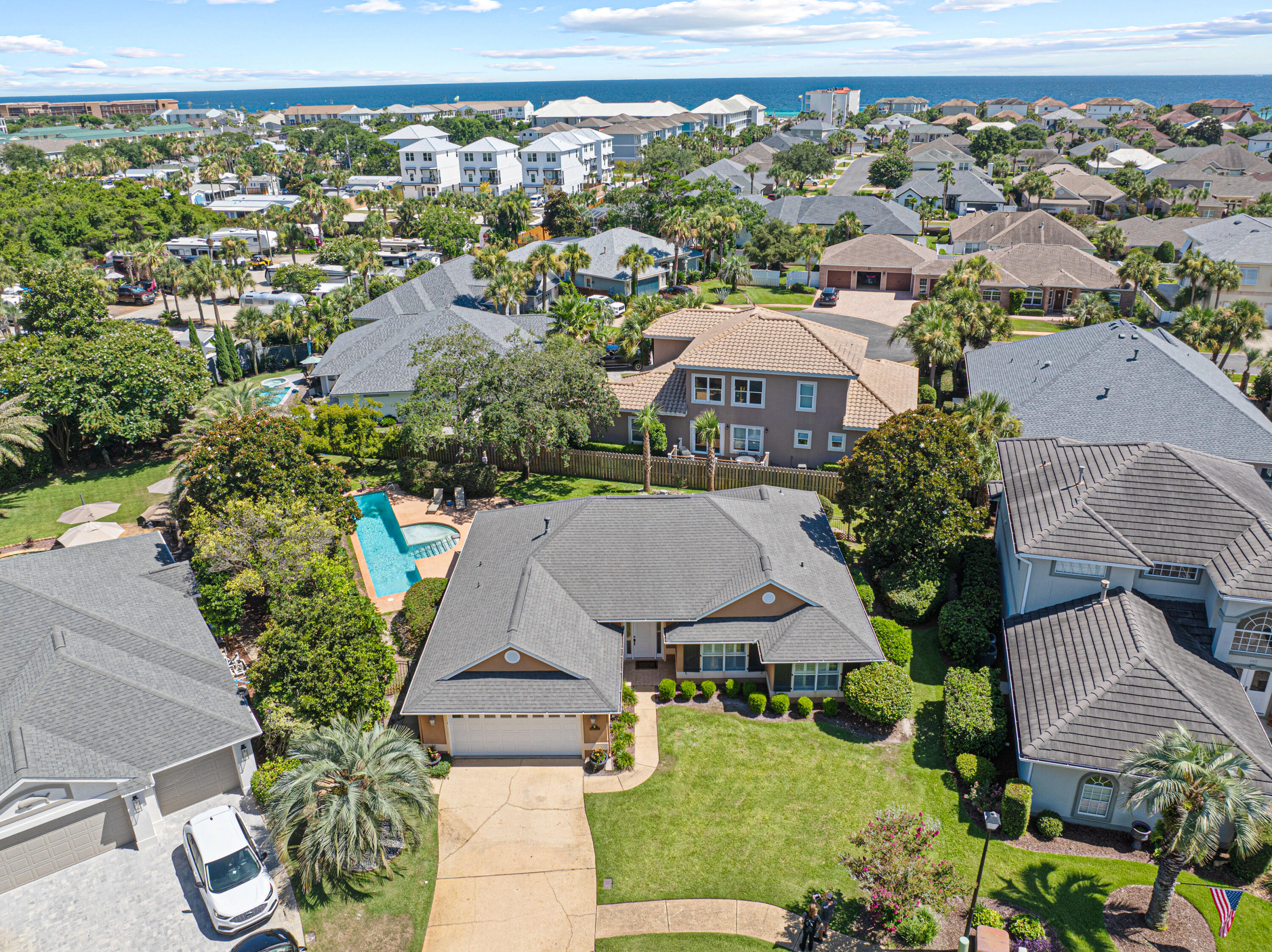 AVALON BEACH ESTATES - Residential