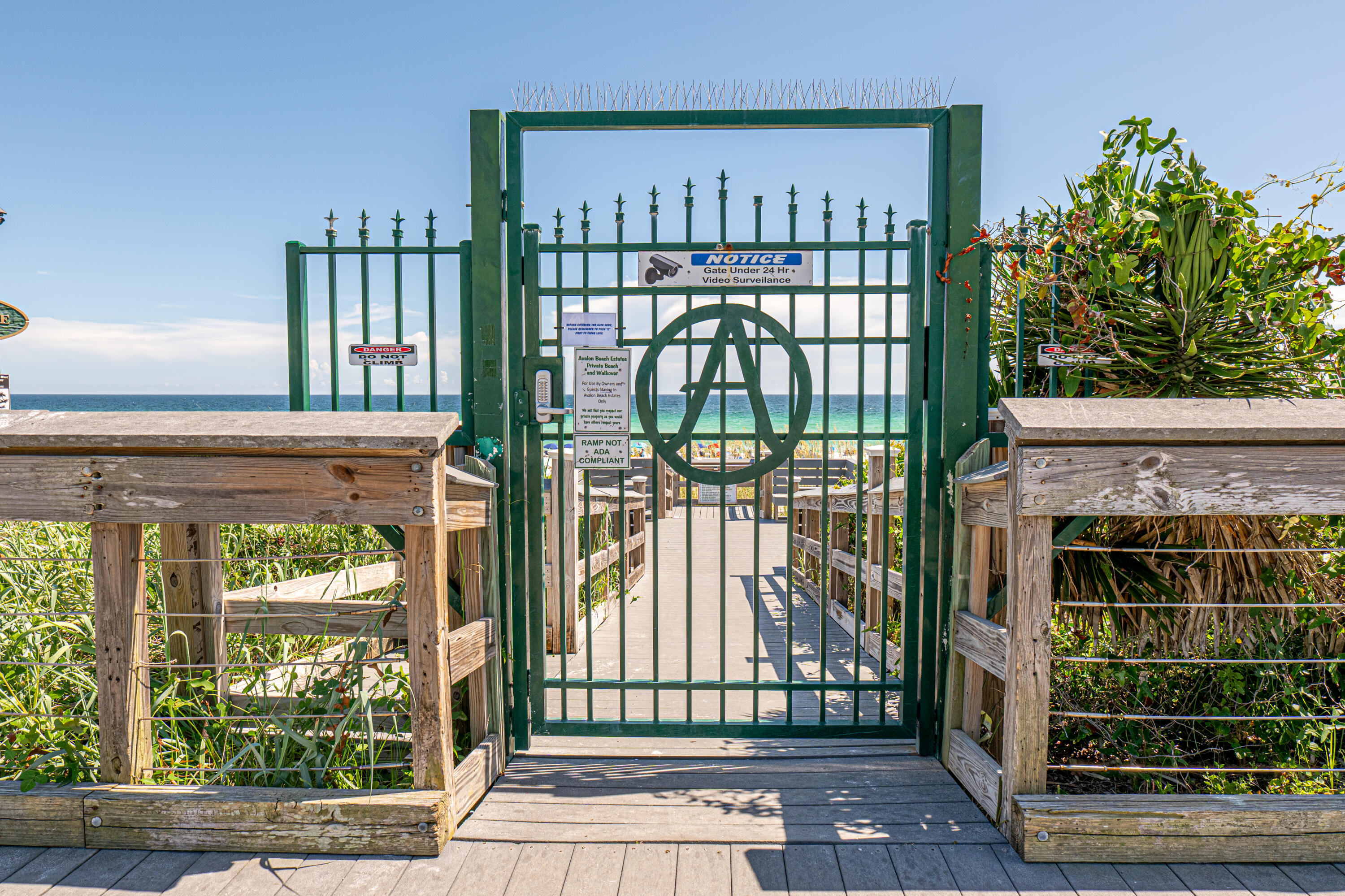 AVALON BEACH ESTATES - Residential