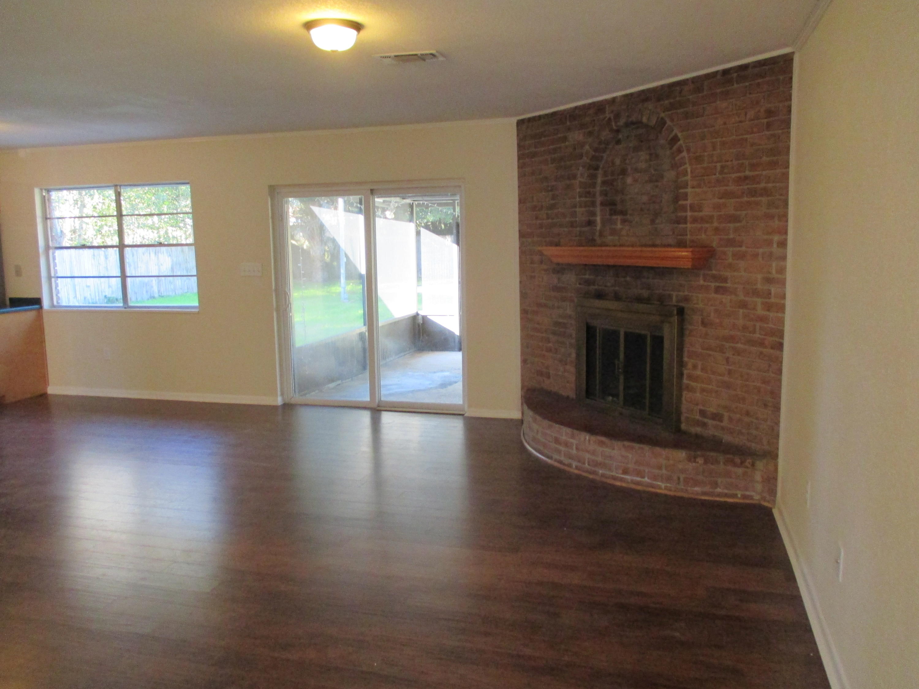 BAYOU POQUITO S/D LOT 14 BLK 12 - Residential