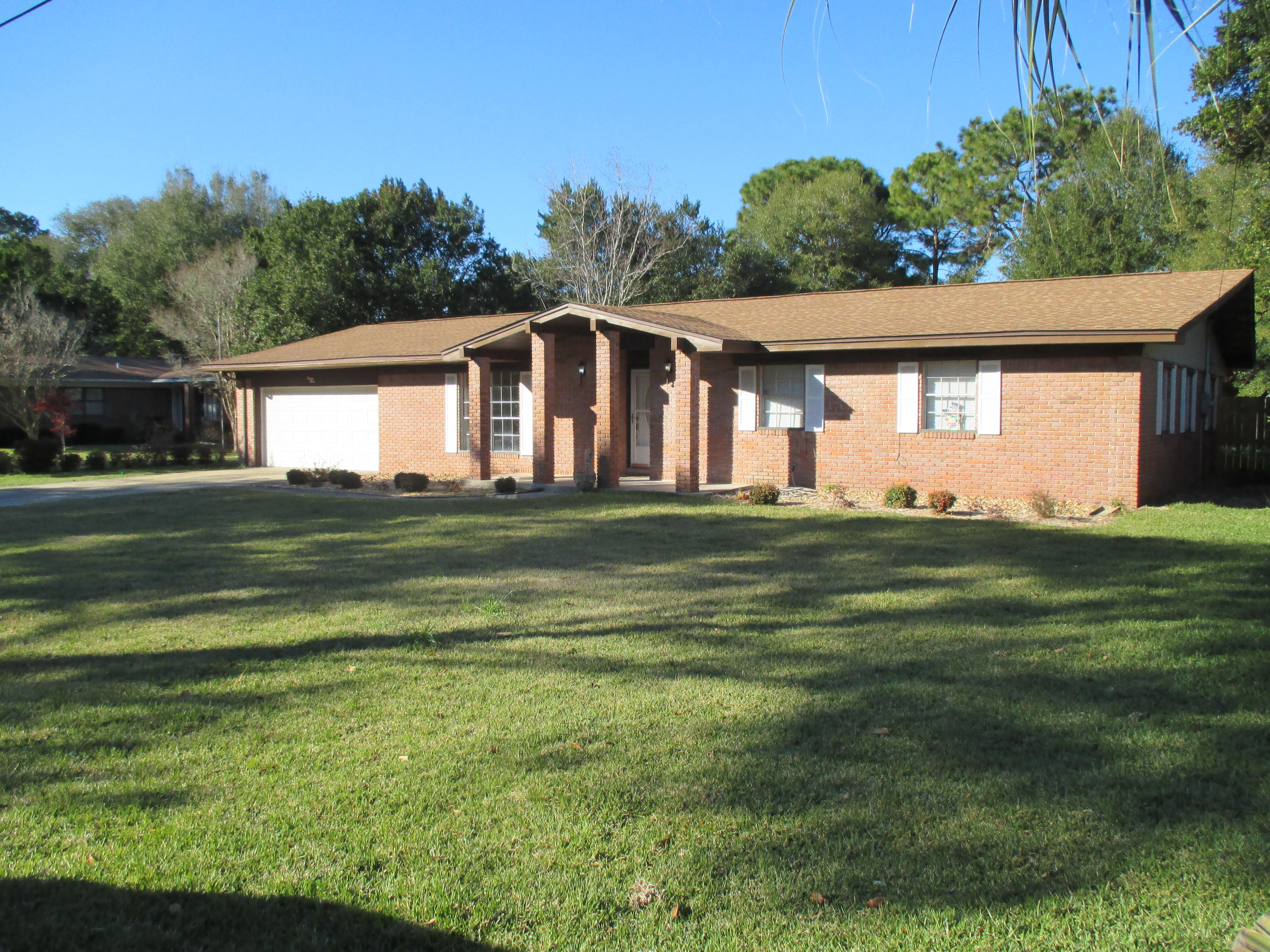 BAYOU POQUITO S/D LOT 14 BLK 12 - Residential