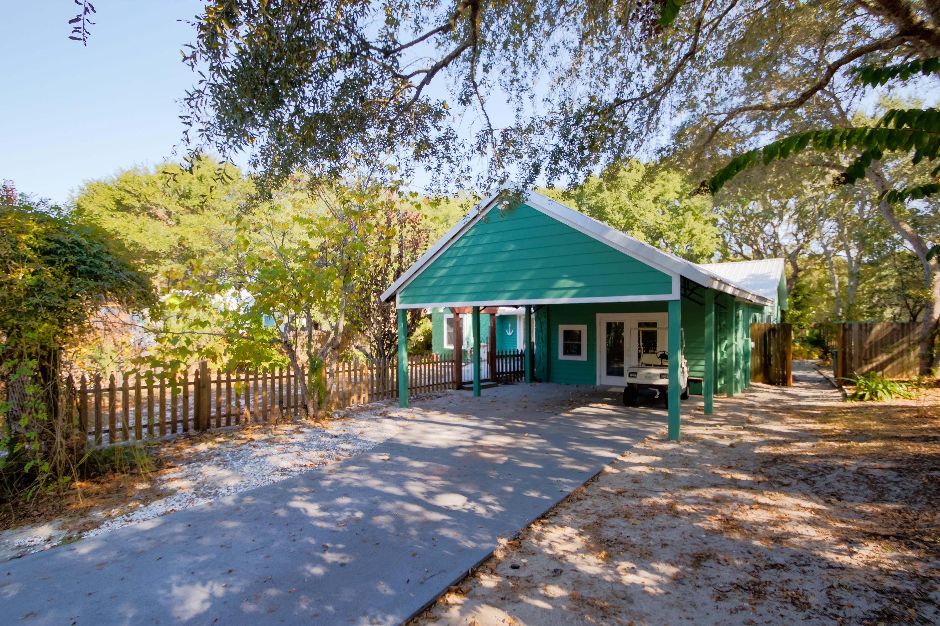 CAMP CREEK LAKE - Residential