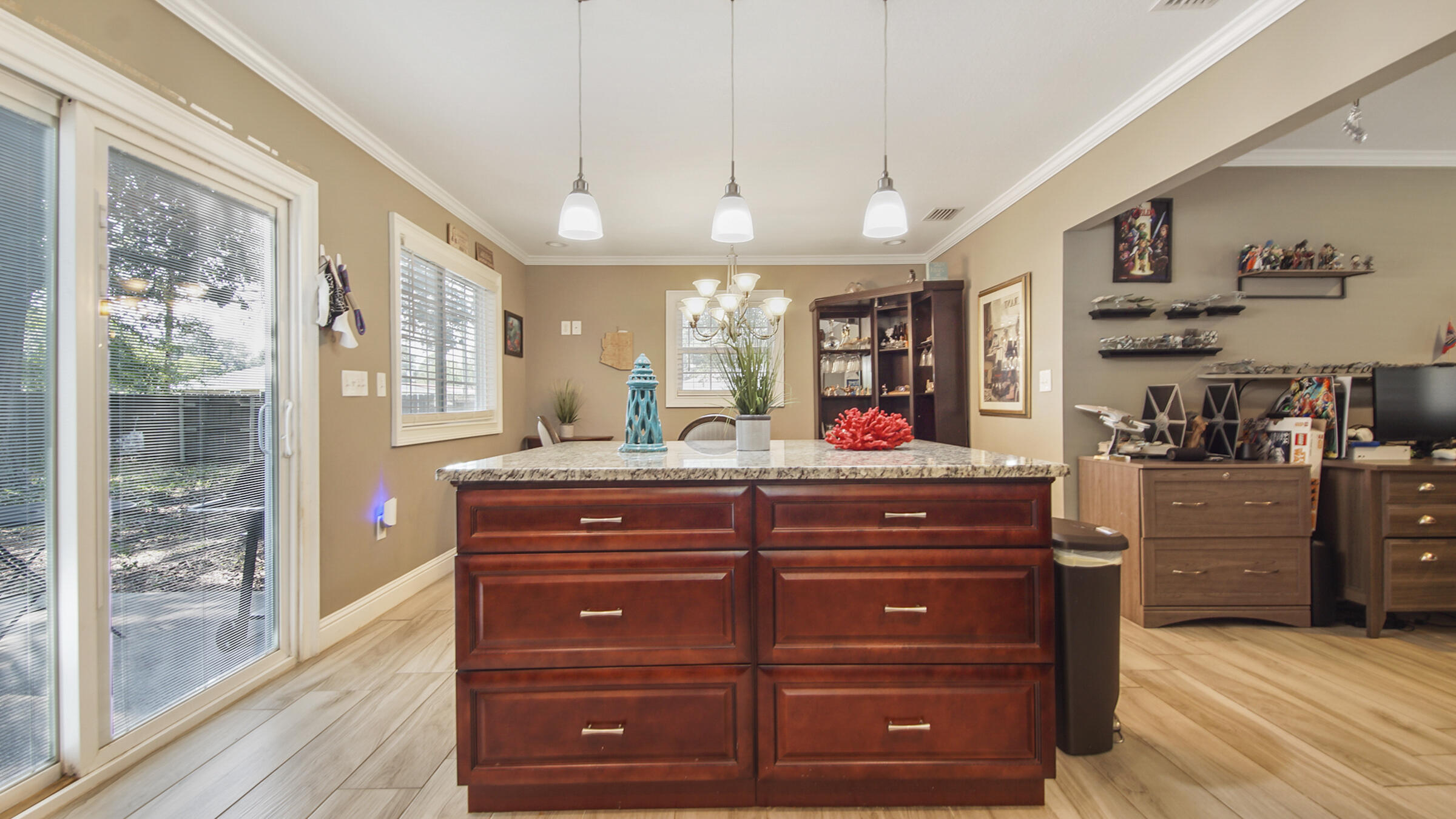 MIRAMAR ESTATES 1ST ADDN - Residential