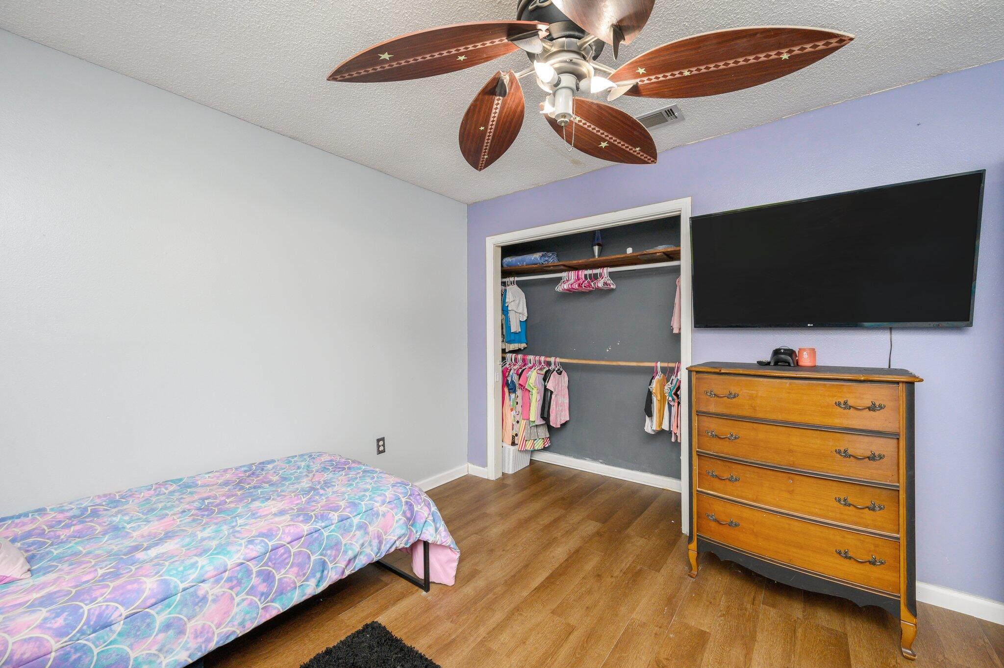 HOLLYROD PARK PH 2 - Residential