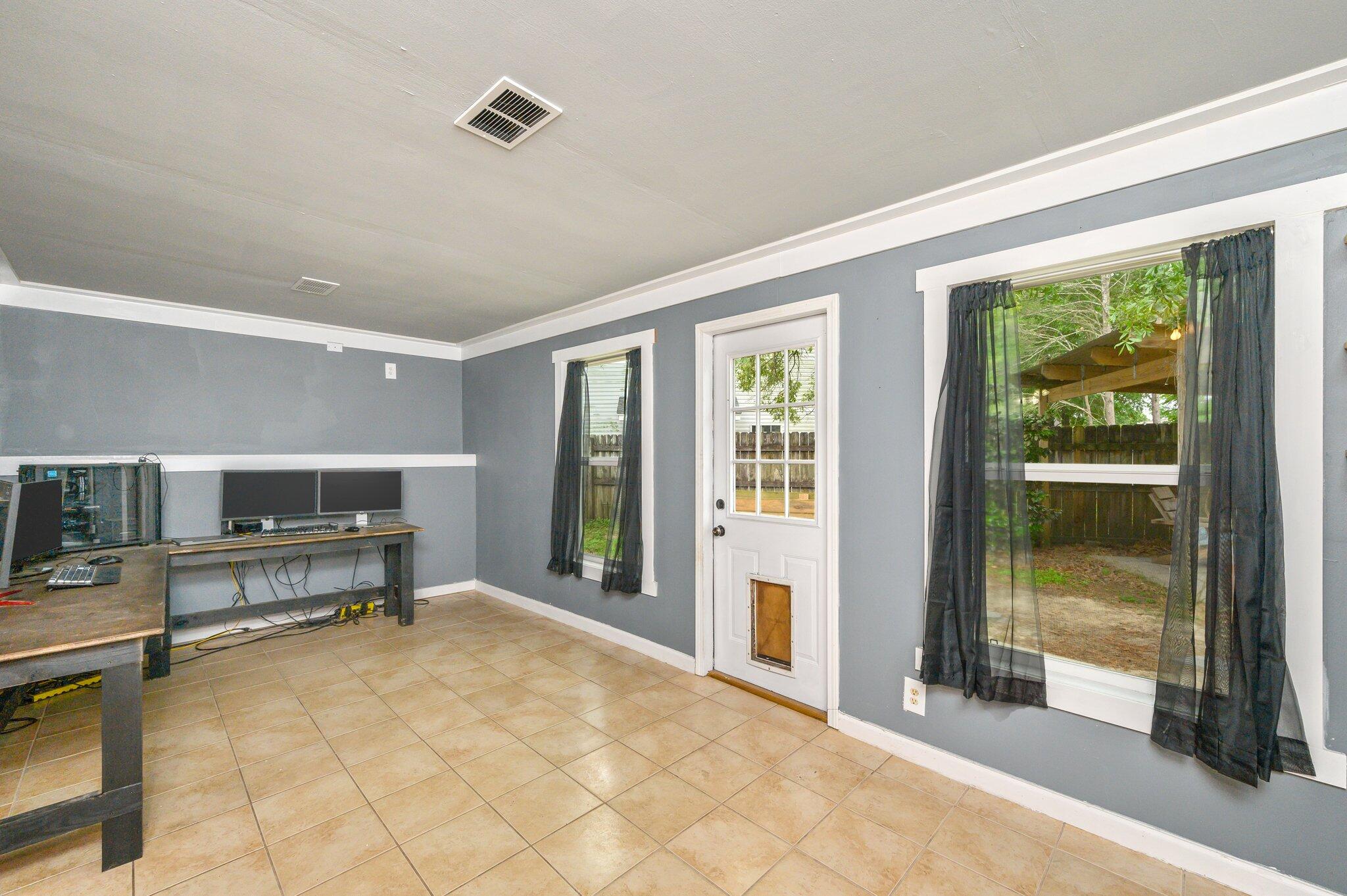 HOLLYROD PARK PH 2 - Residential