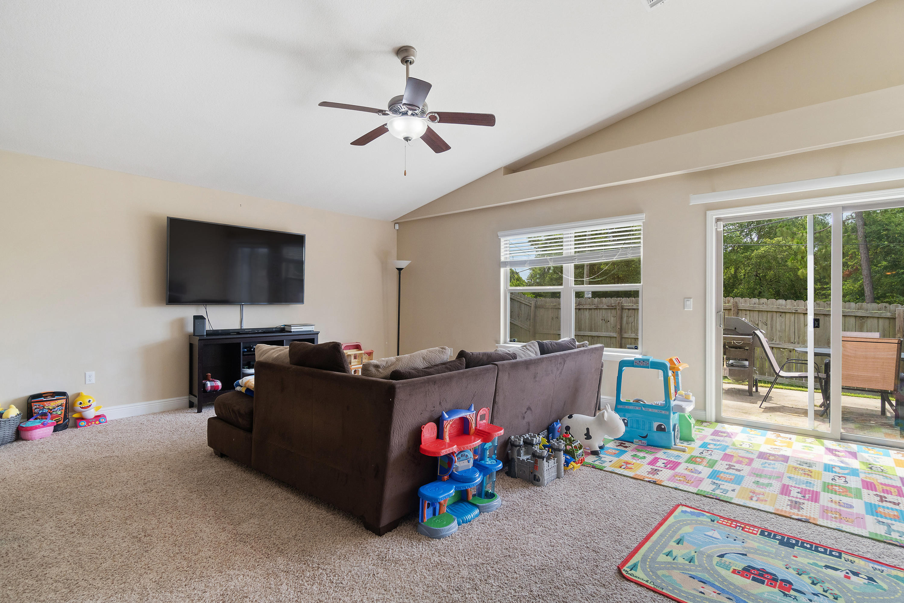 DUGGAN POND ESTATES - Residential