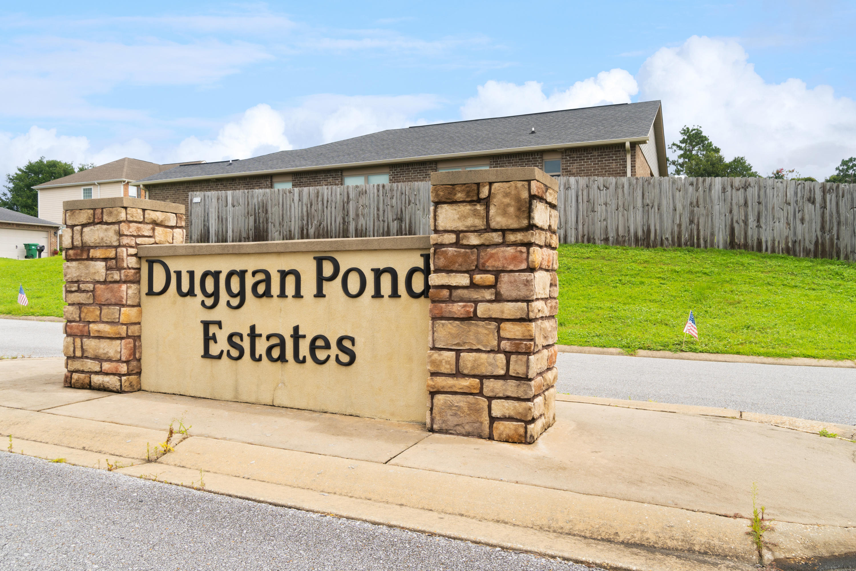 DUGGAN POND ESTATES - Residential