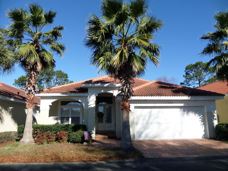 A home with an Open Floor plan located on the Golf course in the prestigious Sunset Beach Private community in Bluewater Bay. This home has been upgraded with many extras, the kitchen features granite counters, stainless steel appliances with a center Island. Vaulted and Trey ceilings,with Crown Molding, and a beautiful stone gas Fireplace. Enjoy the private Club House, Community Pool and the beautiful Bay setting in the evenings and more.