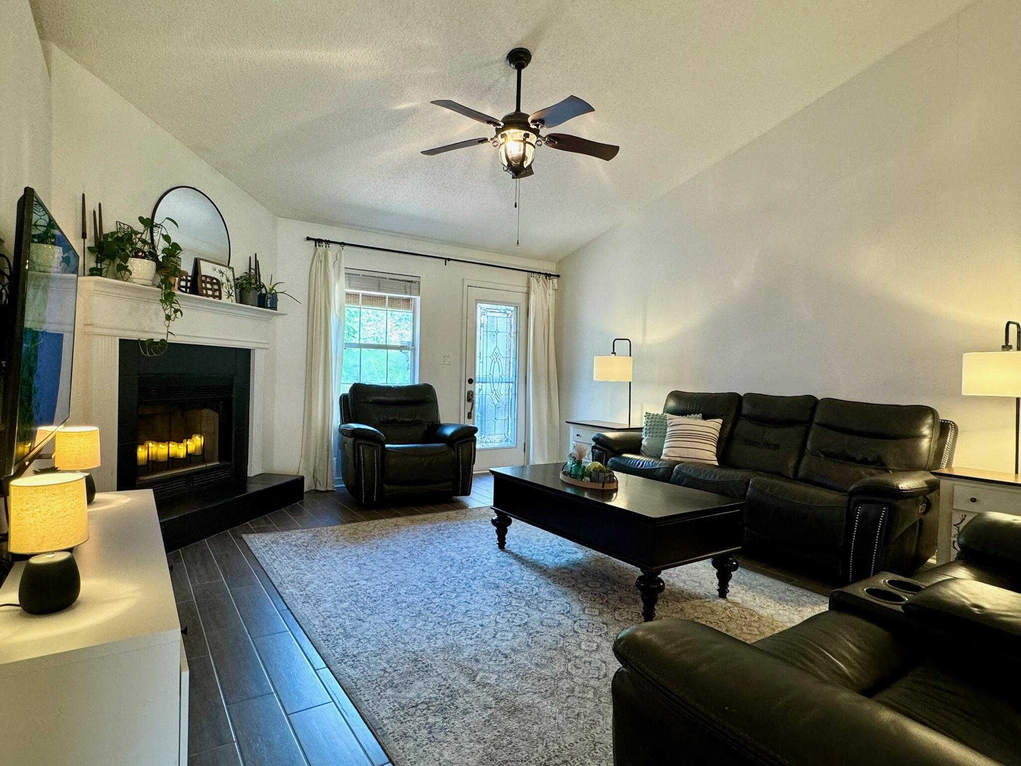 WATERSTONE - Residential