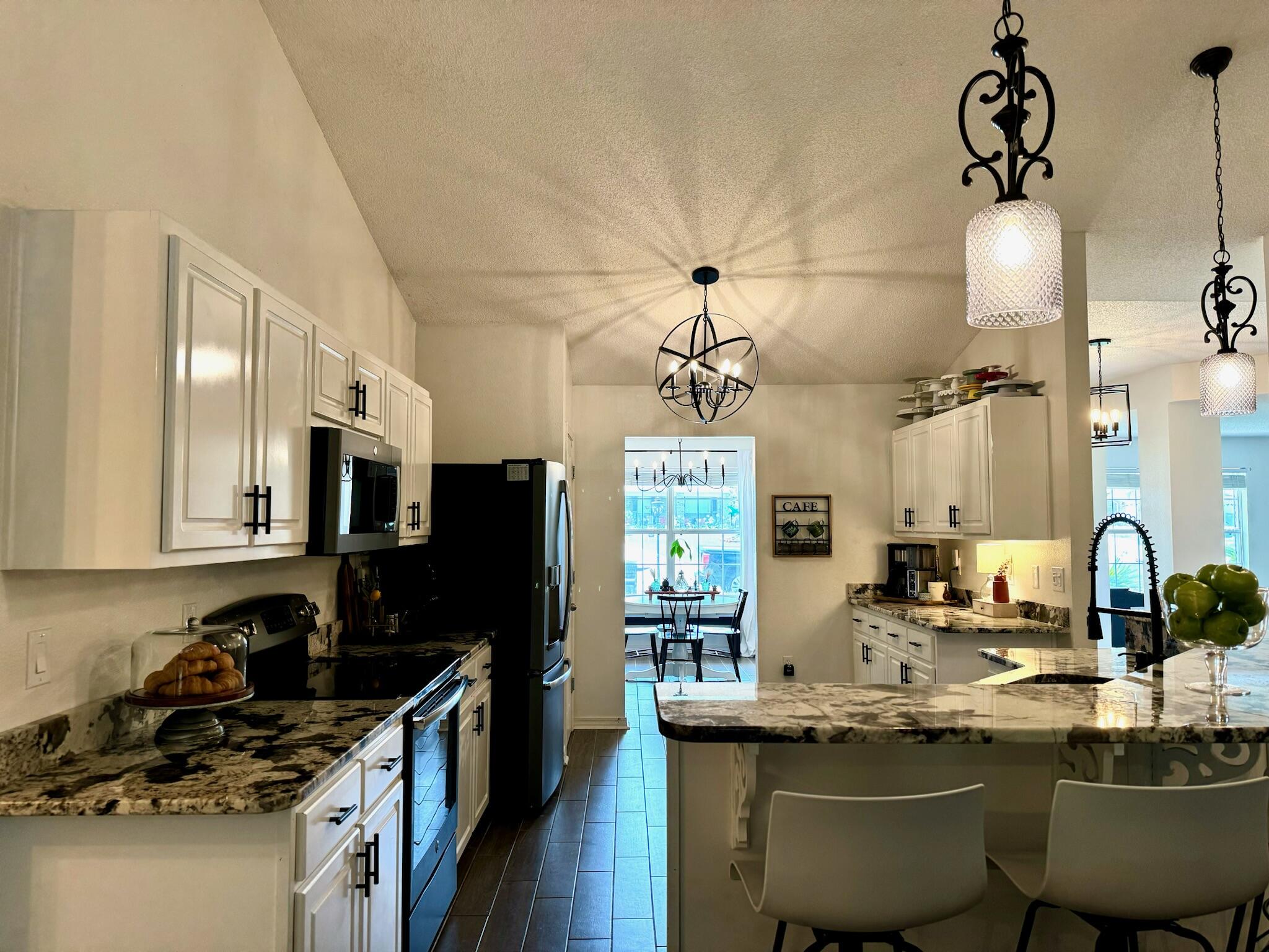 WATERSTONE - Residential