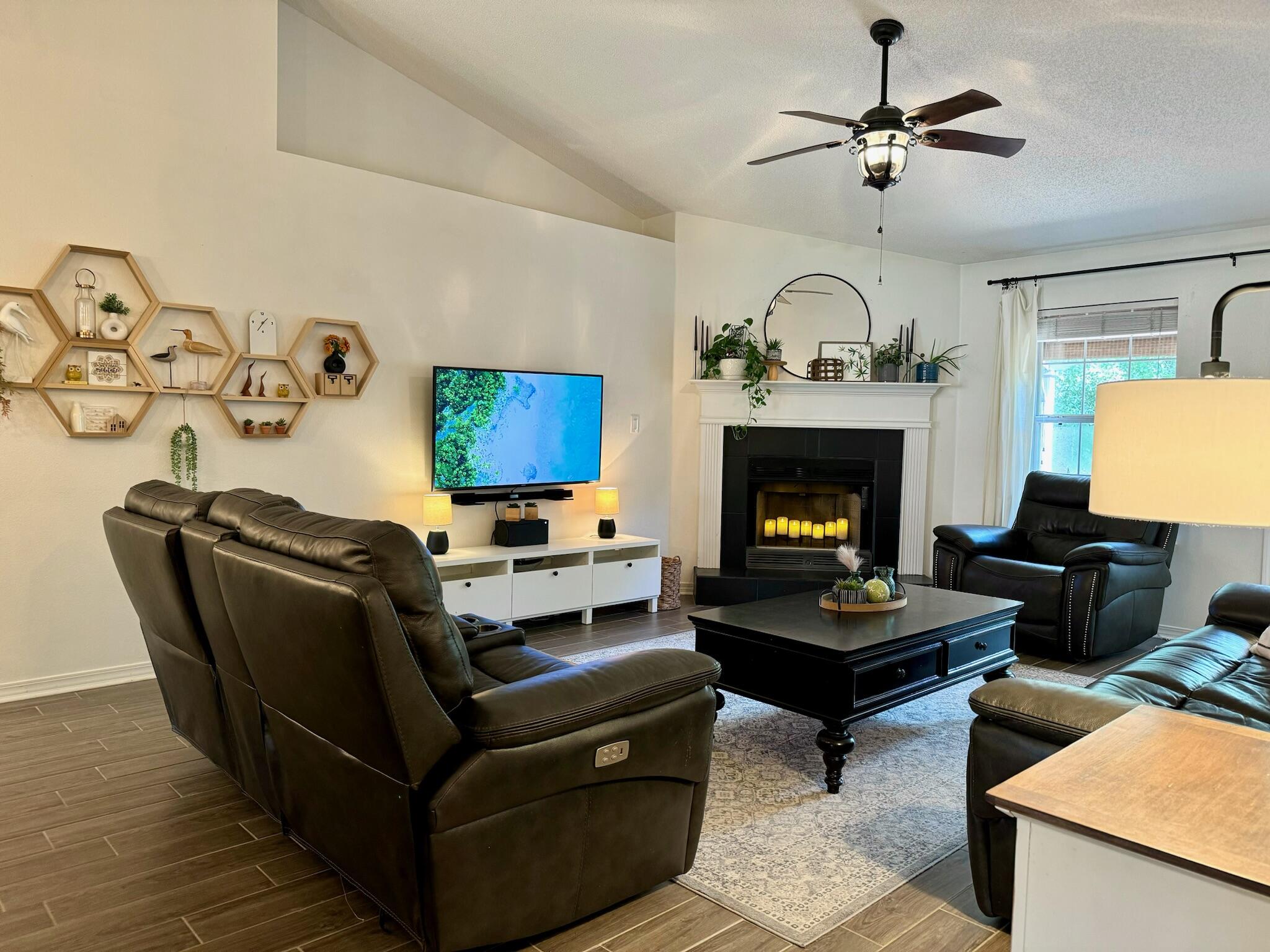 WATERSTONE - Residential