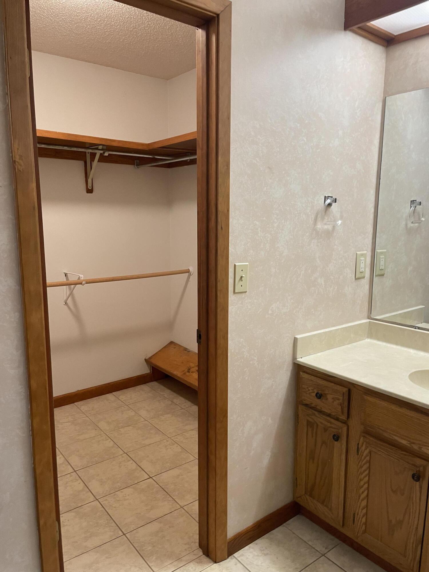 CEDAR RIDGE PH 3 - Residential Lease