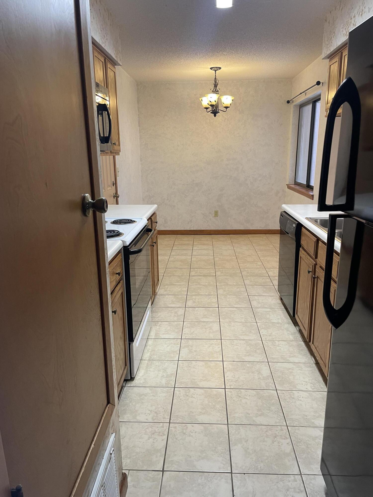 CEDAR RIDGE PH 3 - Residential Lease