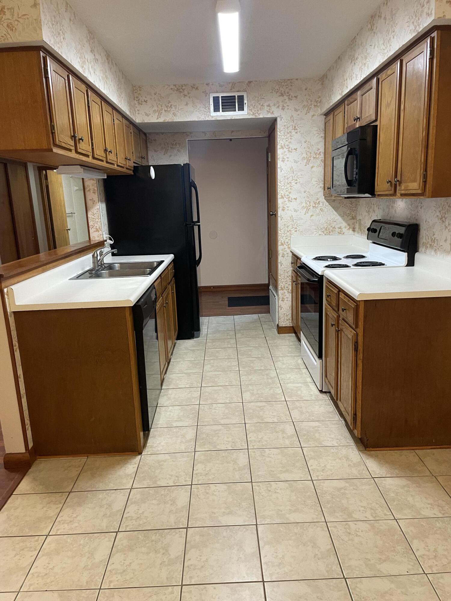 CEDAR RIDGE PH 3 - Residential Lease