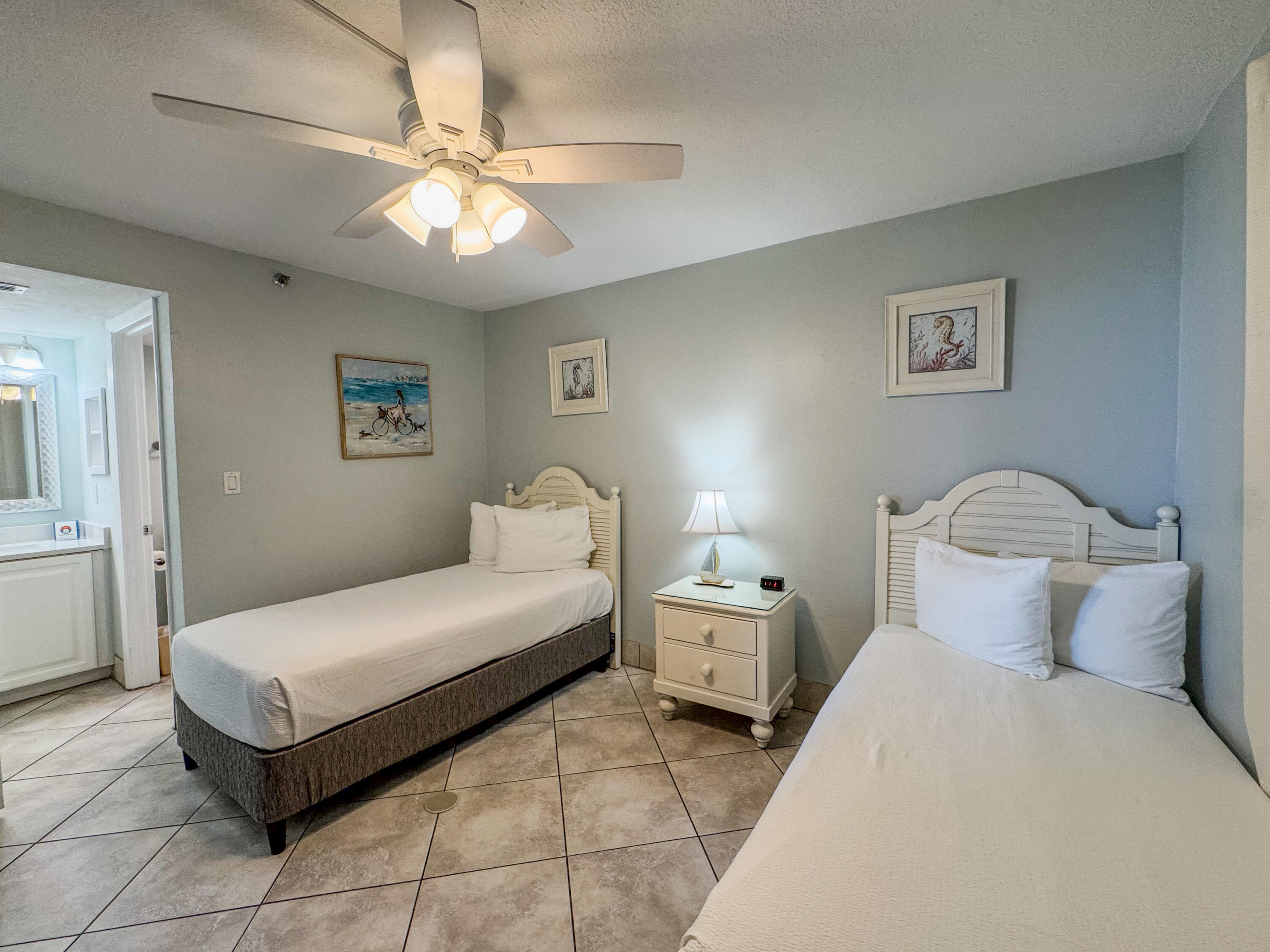SUNDESTIN INTERNATIONAL CONDO - Residential