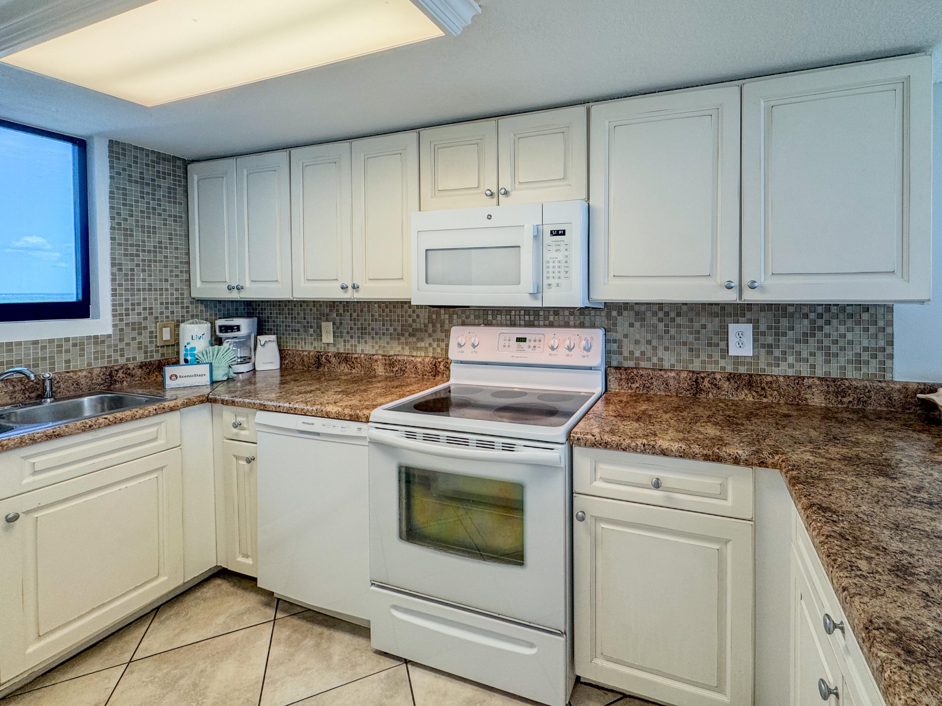 SUNDESTIN INTERNATIONAL CONDO - Residential