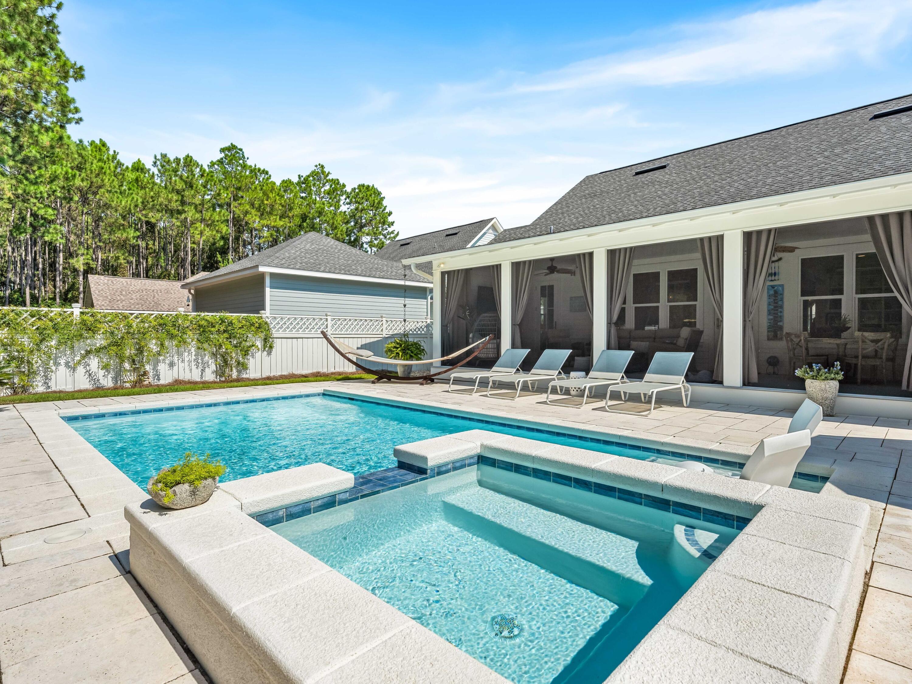 WATERSOUND ORIGINS - Residential