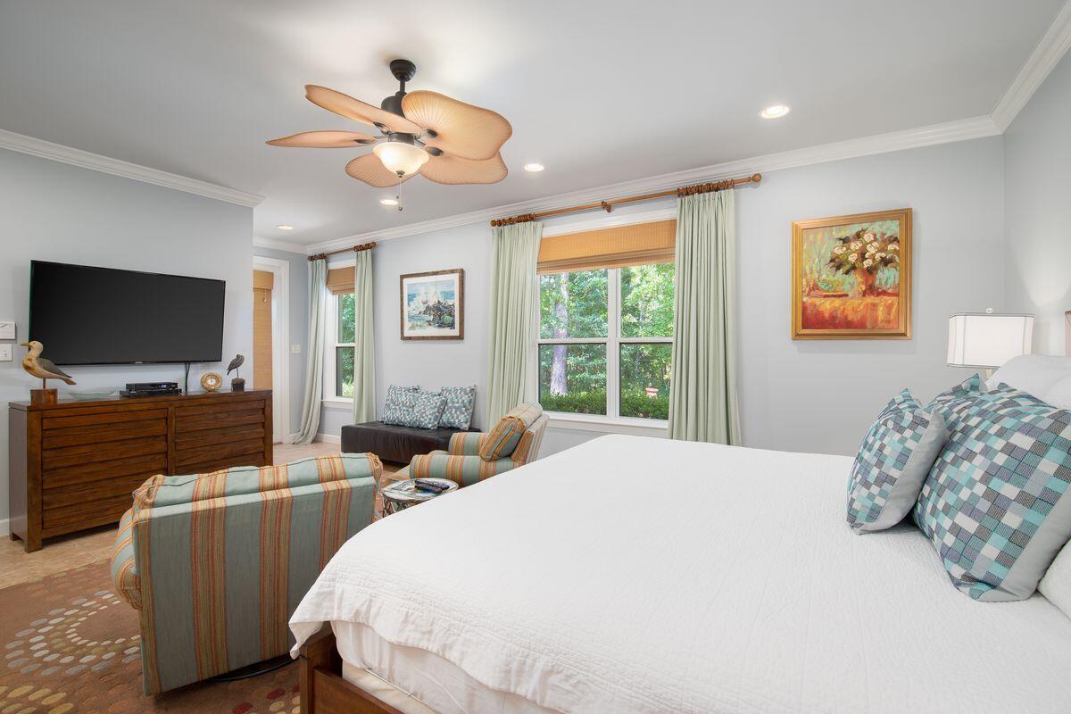 CRYSTAL LAKE PHASE II - Residential