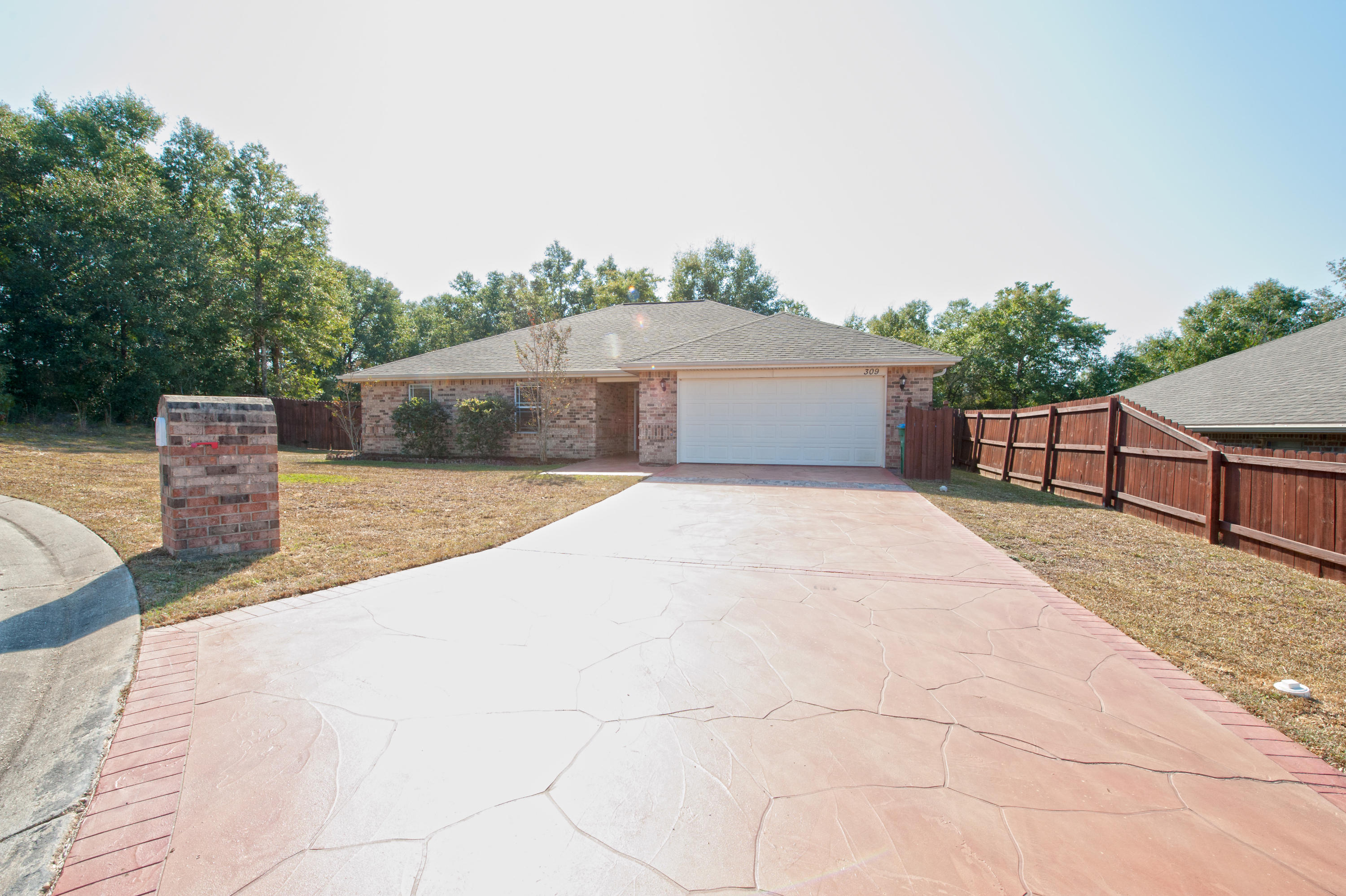 TRAILWOOD ESTATES - Residential