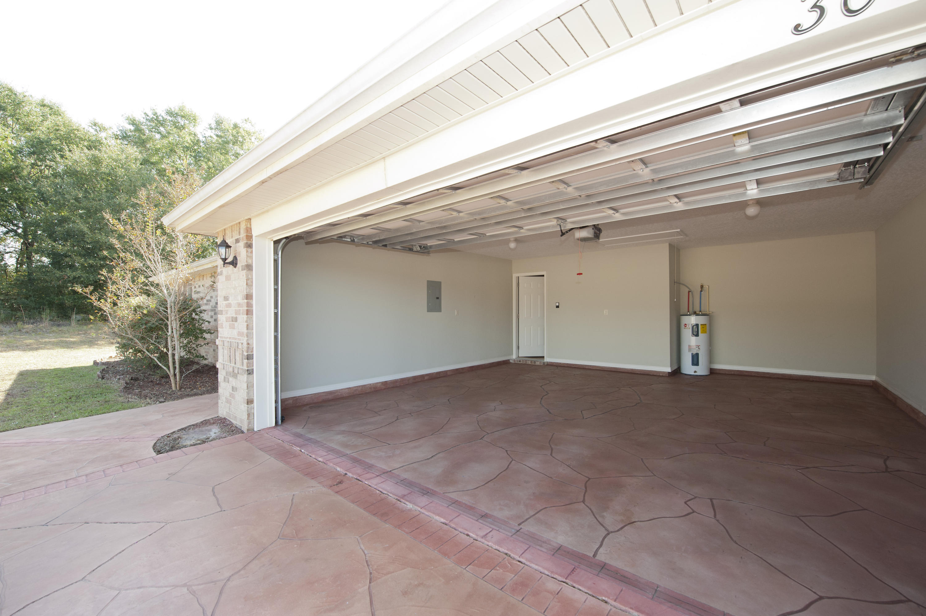 TRAILWOOD ESTATES - Residential