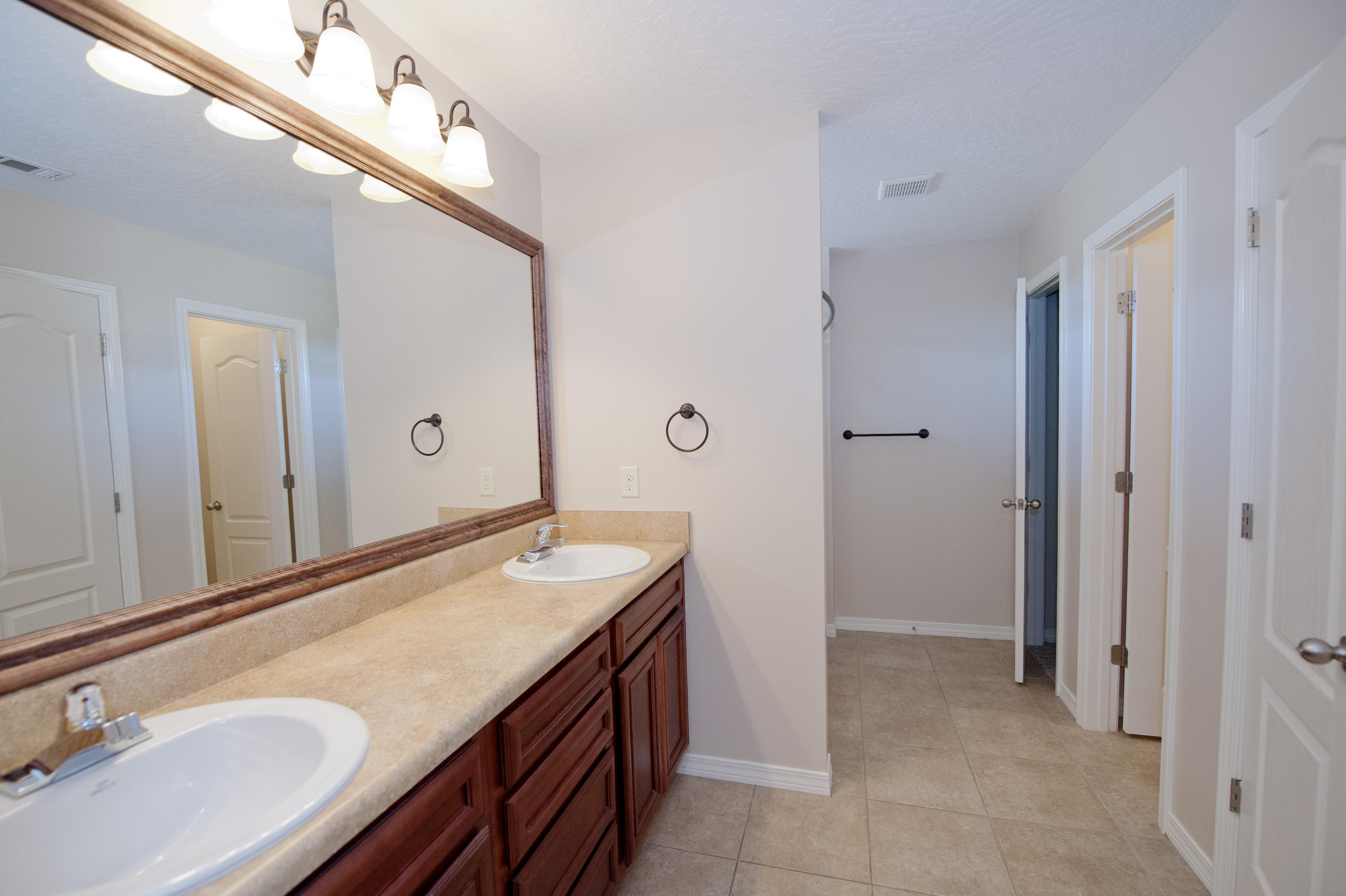 TRAILWOOD ESTATES - Residential