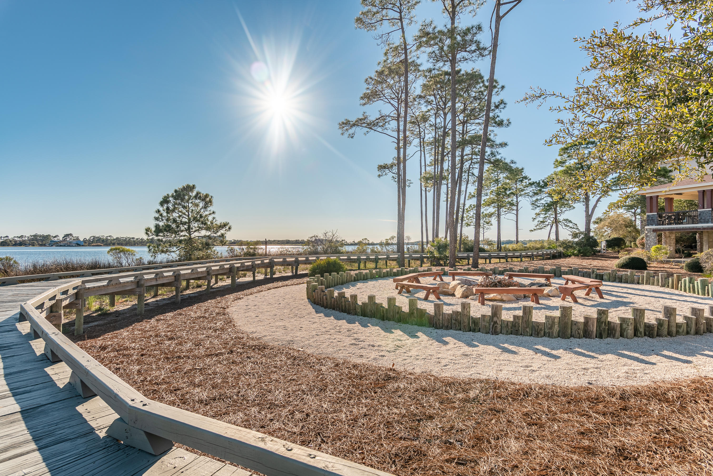 WILD HERON - Residential