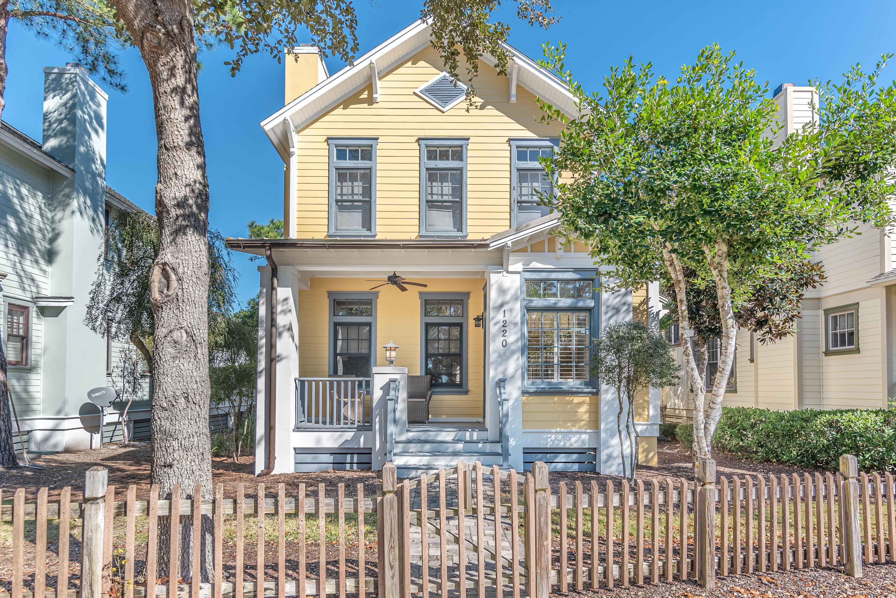 WILD HERON - Residential