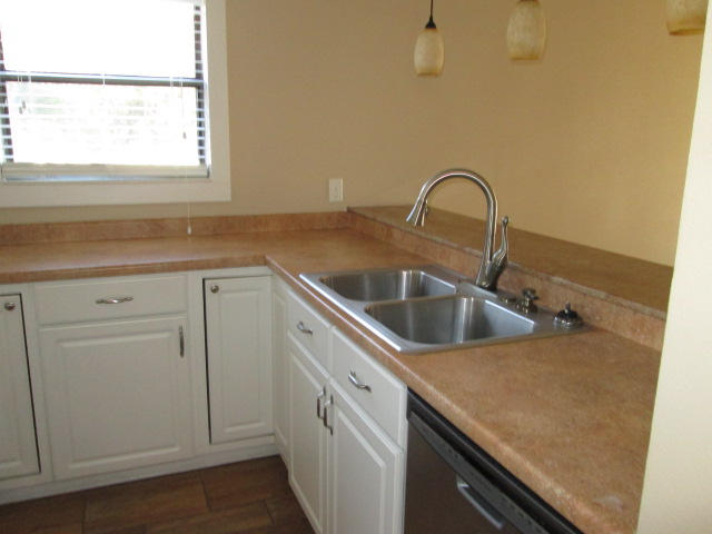 LA MAR WEST T/H PH 2 - Residential