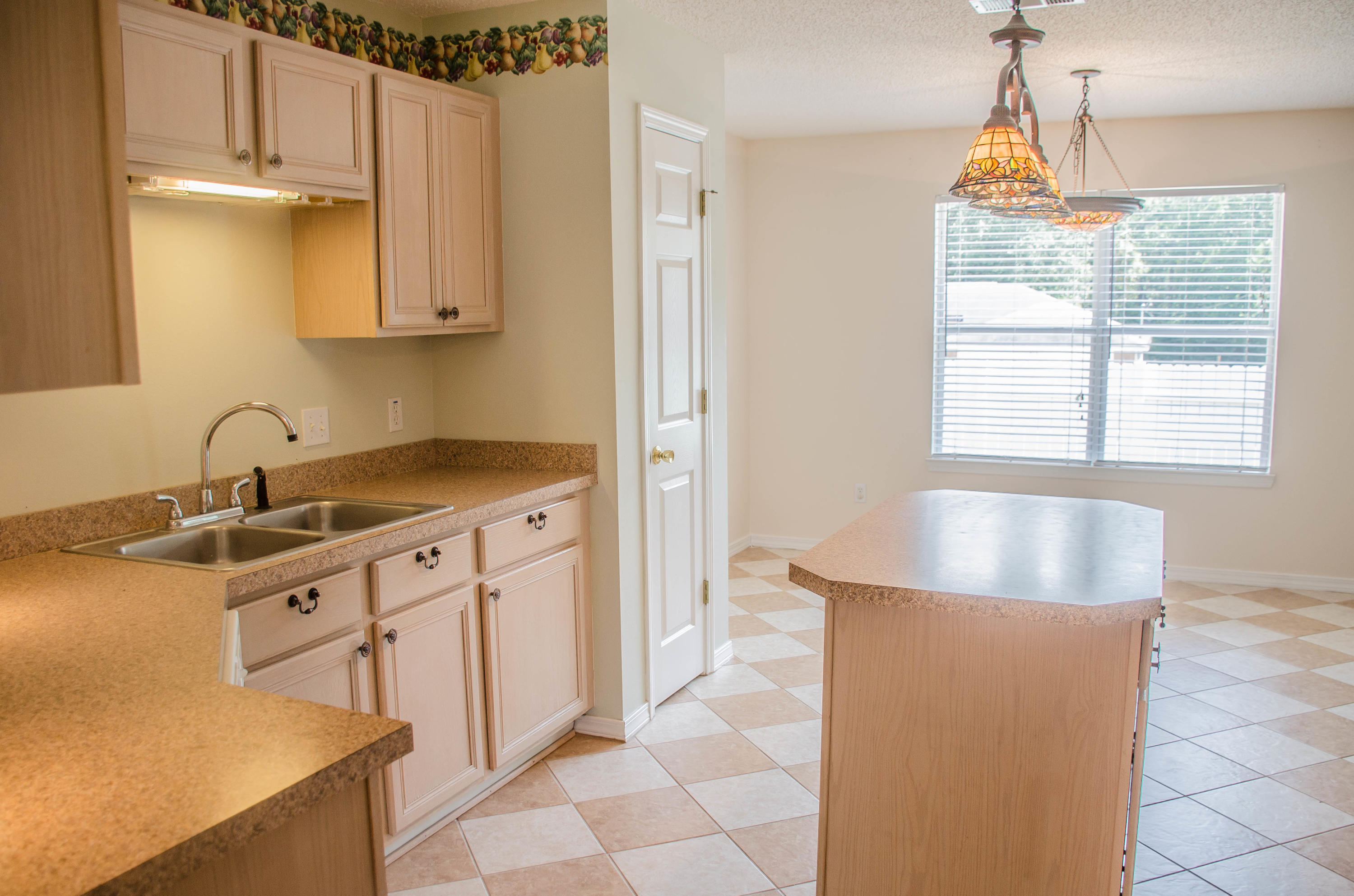 NORTHVIEW ESTATES 5TH ADDN - Residential