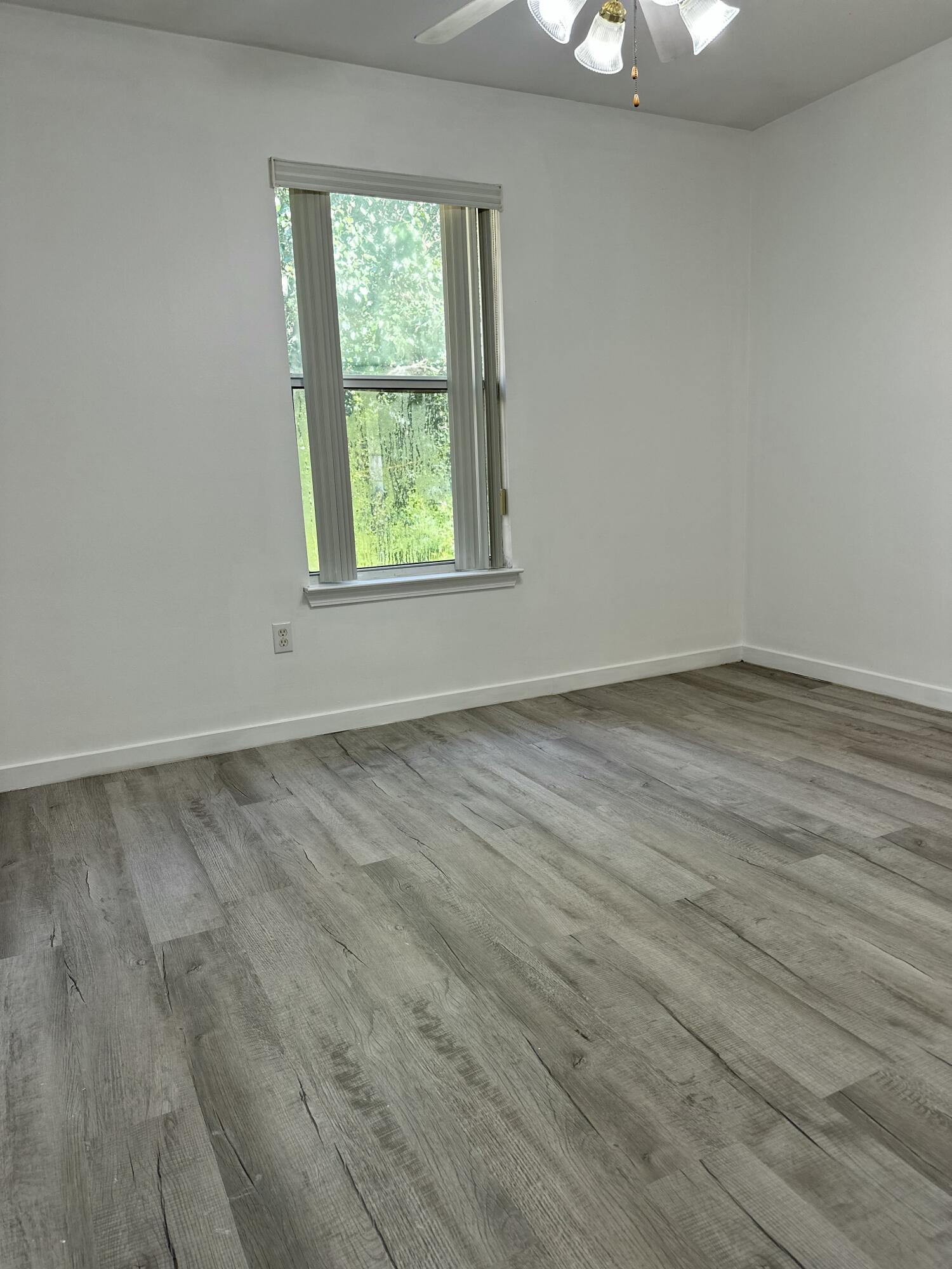 COUNTRYVIEW ESTATES 7TH ADDN - Residential