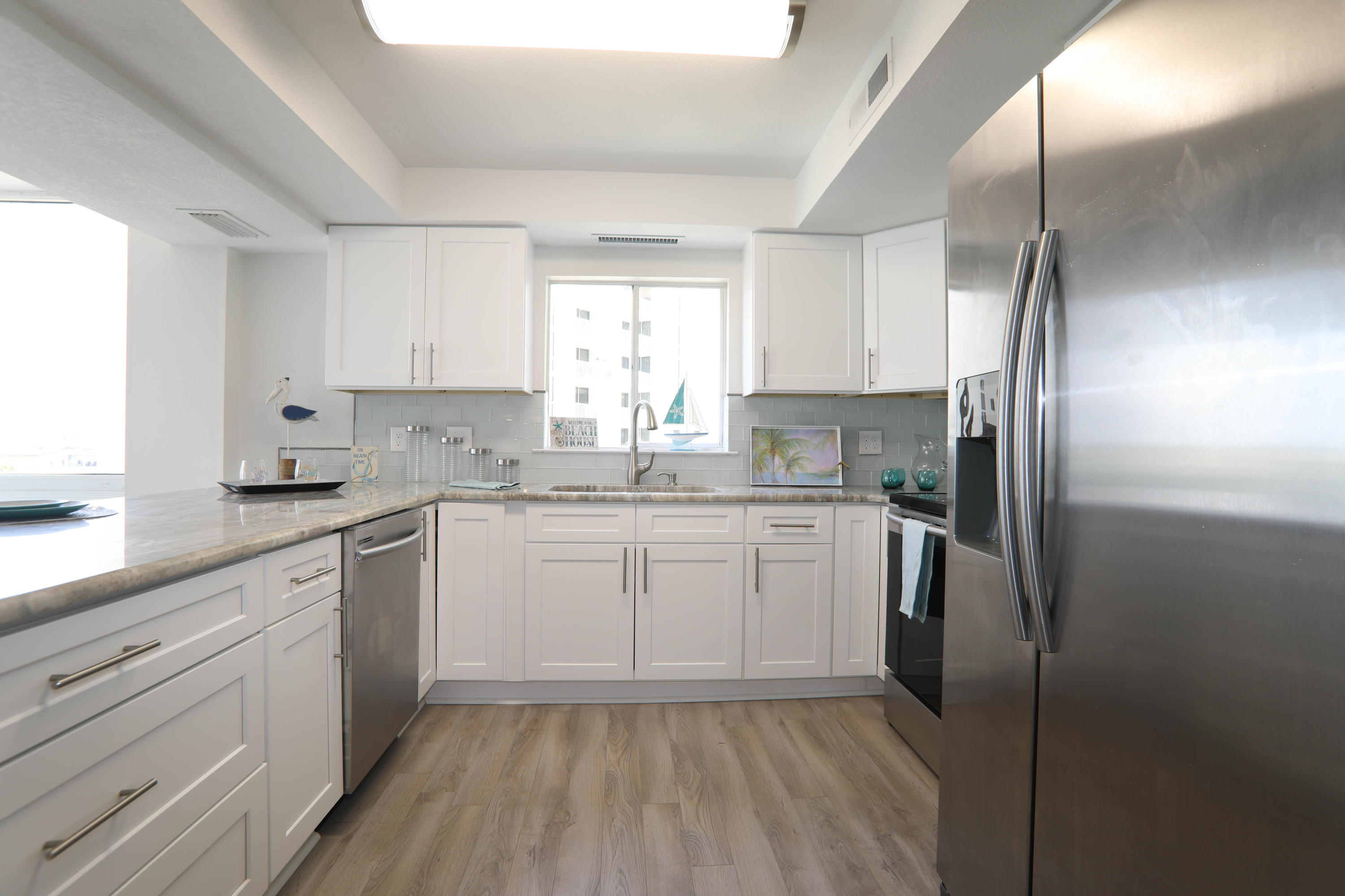 SHORELINE TOWERS 2 - Residential