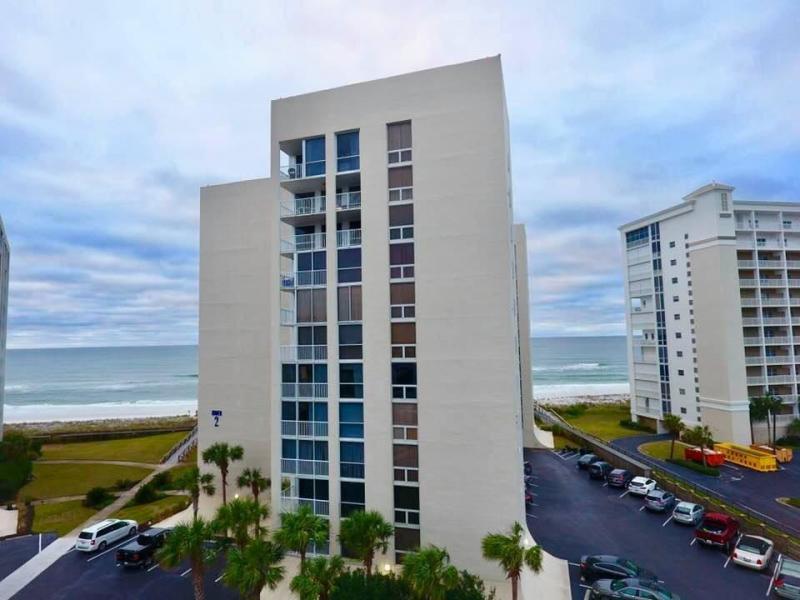 SHORELINE TOWERS 2 - Residential