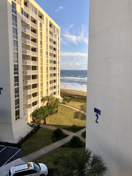 SHORELINE TOWERS 2 - Residential