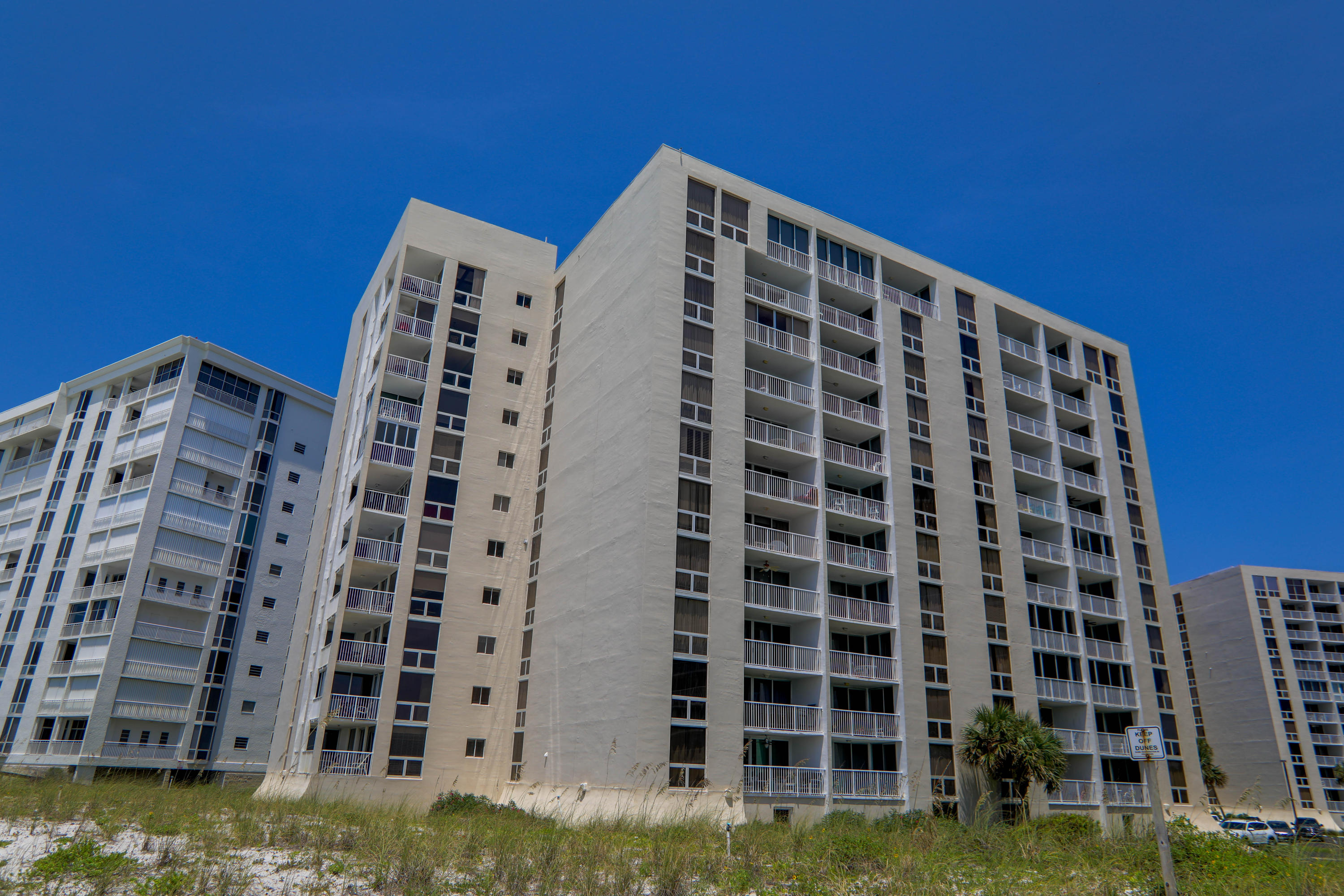 SHORELINE TOWERS 2 - Residential