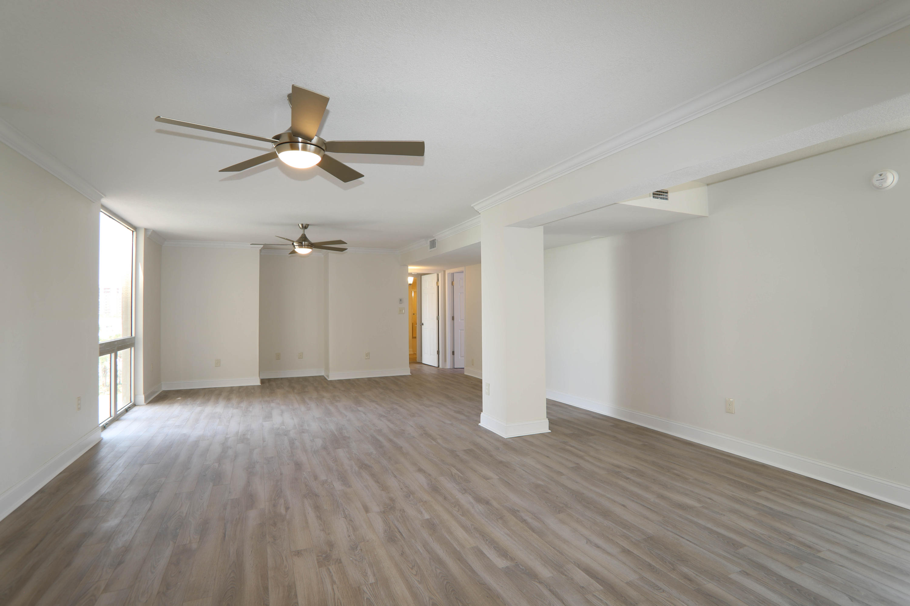 SHORELINE TOWERS 2 - Residential