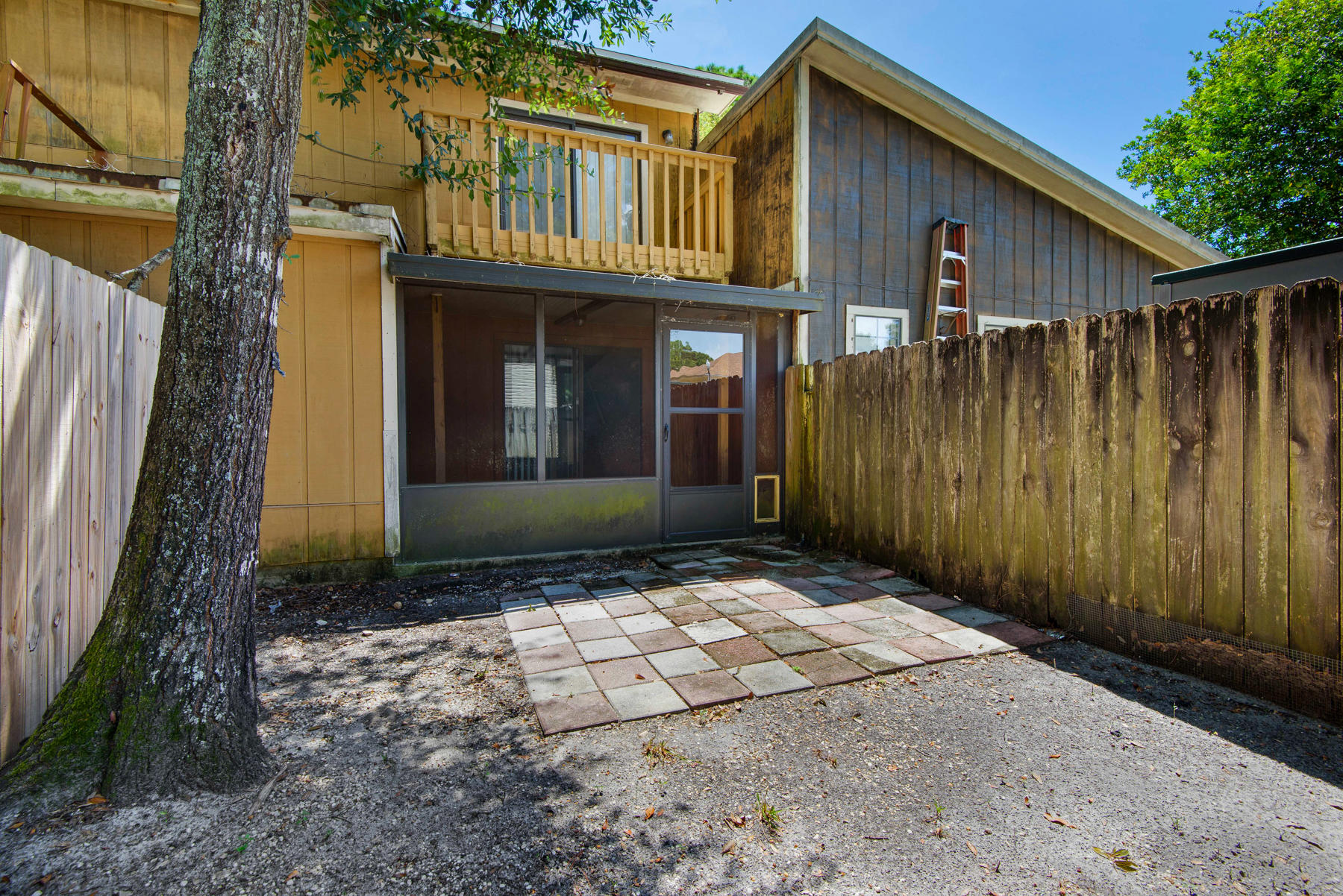 HOWARD GILL S/D - Residential