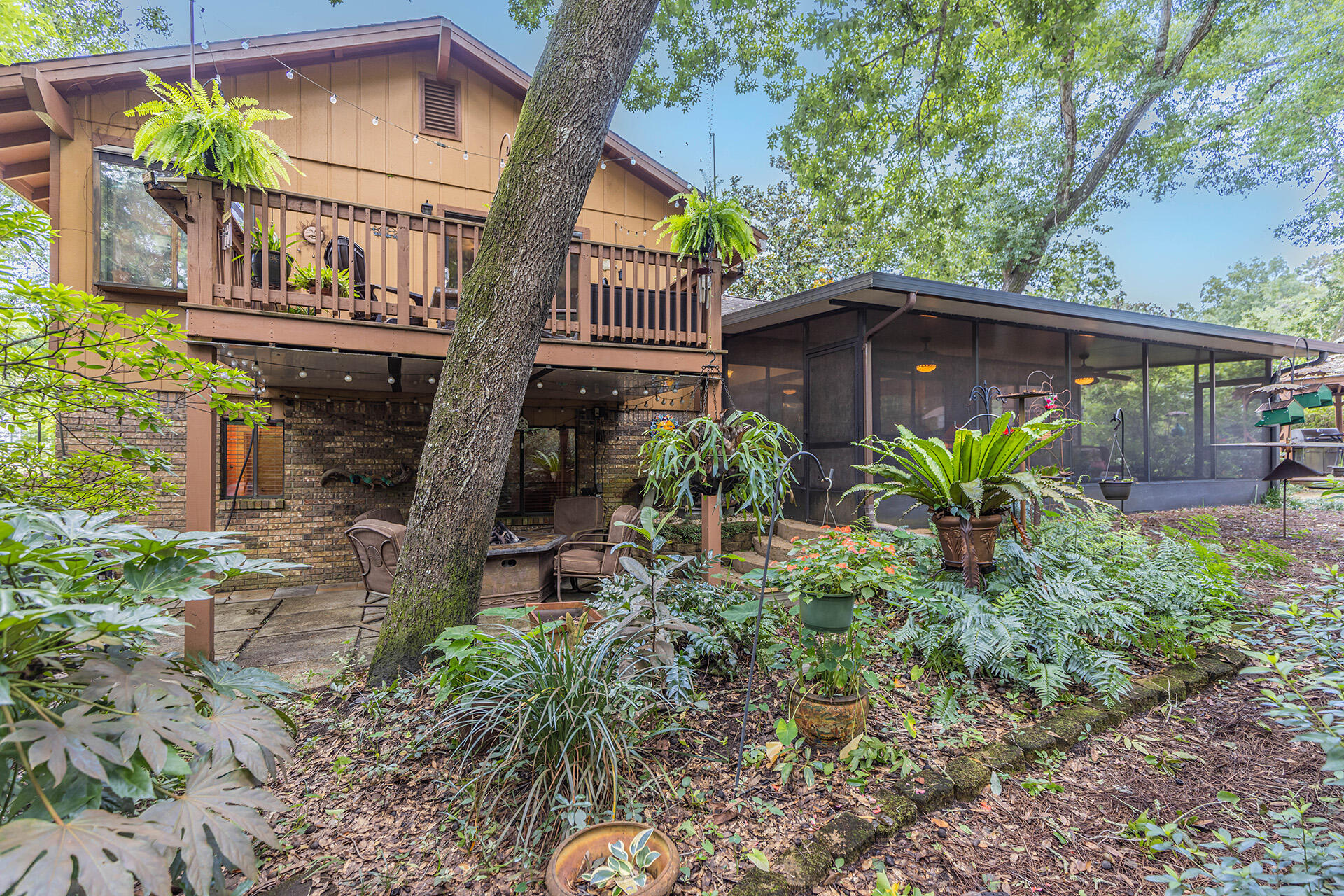 MAGNOLIA SHORES S/D - Residential