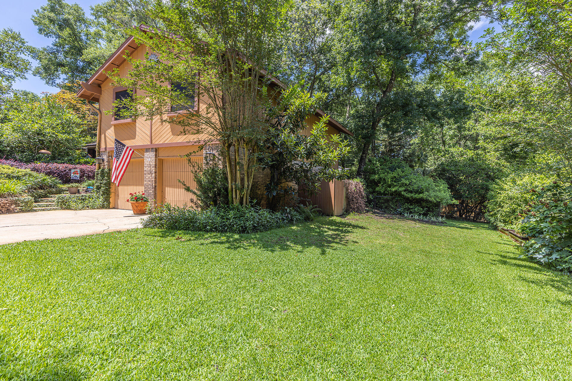 MAGNOLIA SHORES S/D - Residential