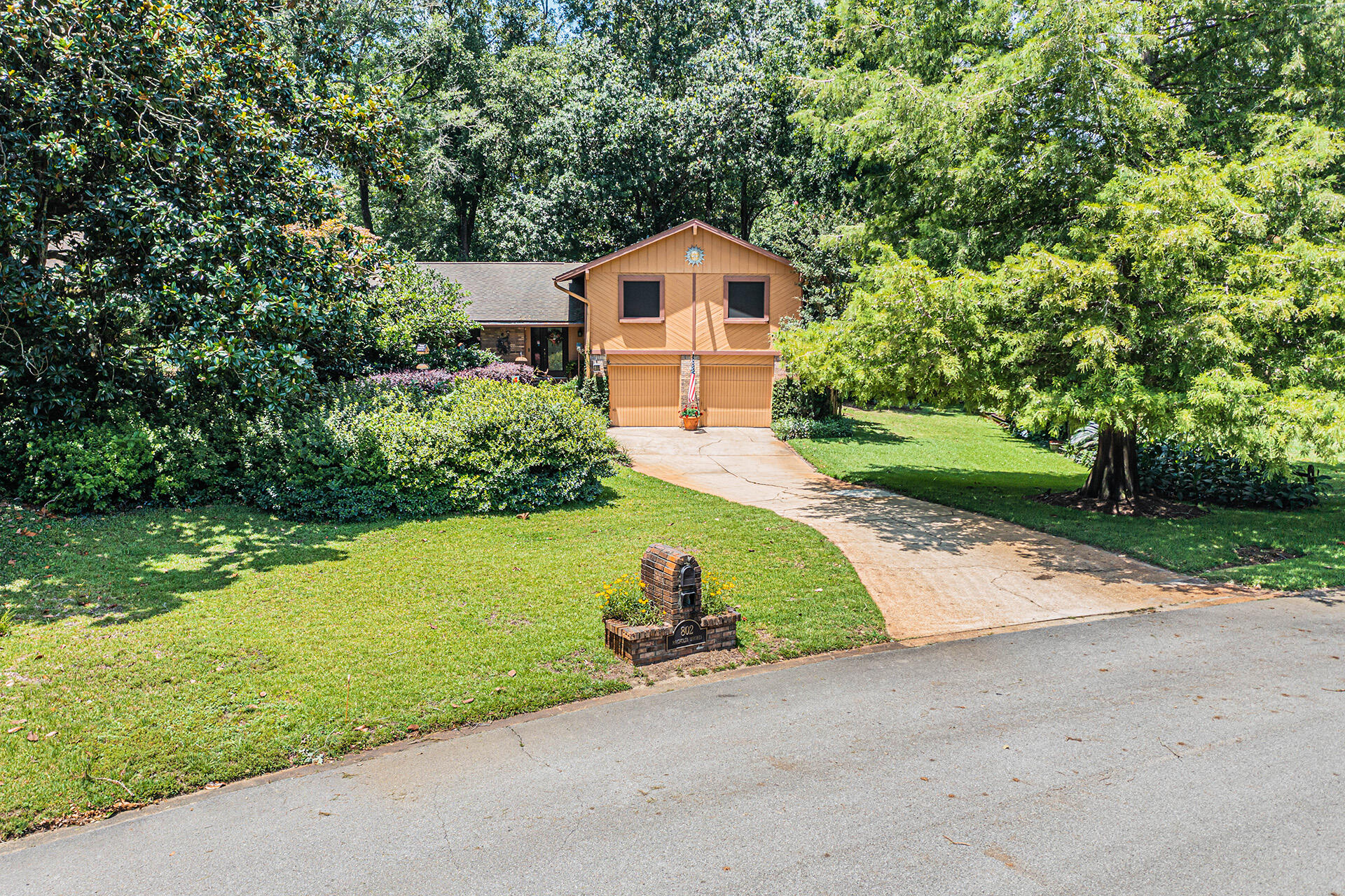 MAGNOLIA SHORES S/D - Residential