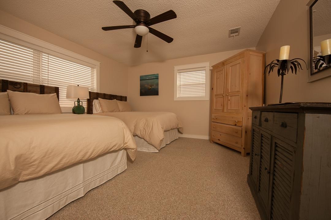 BLUE MOUNTAIN BEACH - Residential