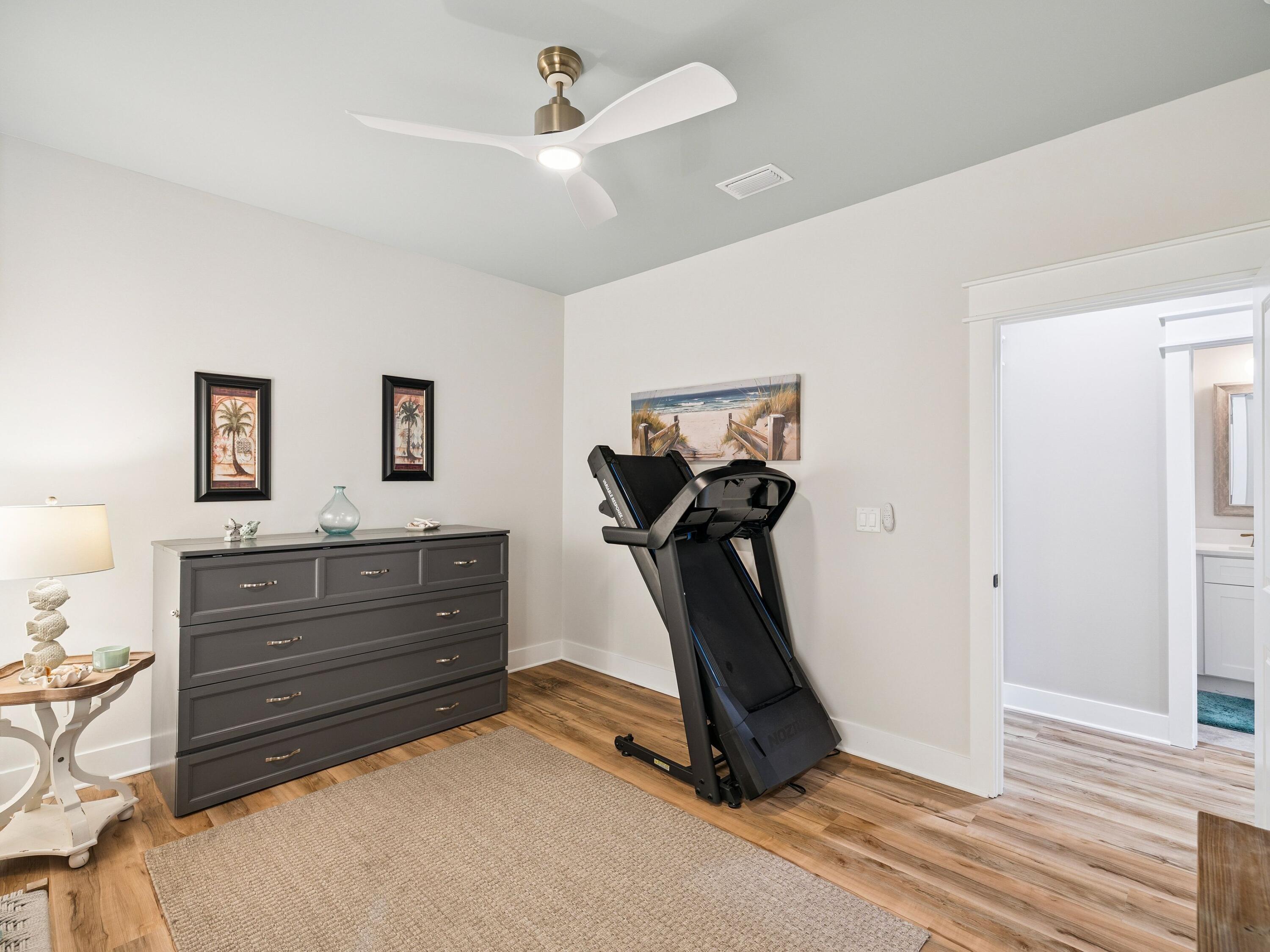 HIDDEN GROVE - Residential