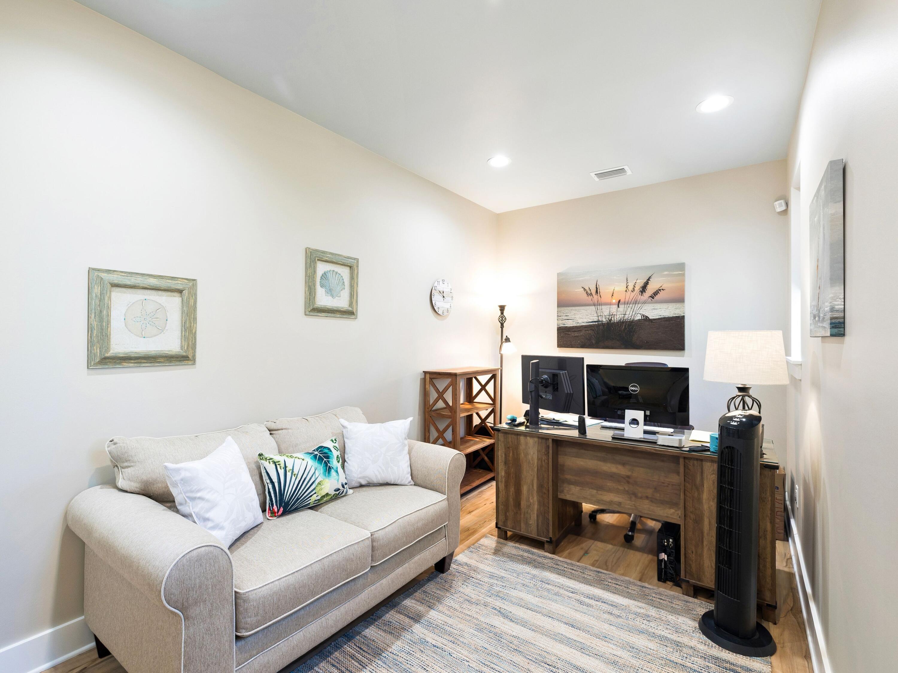 HIDDEN GROVE - Residential