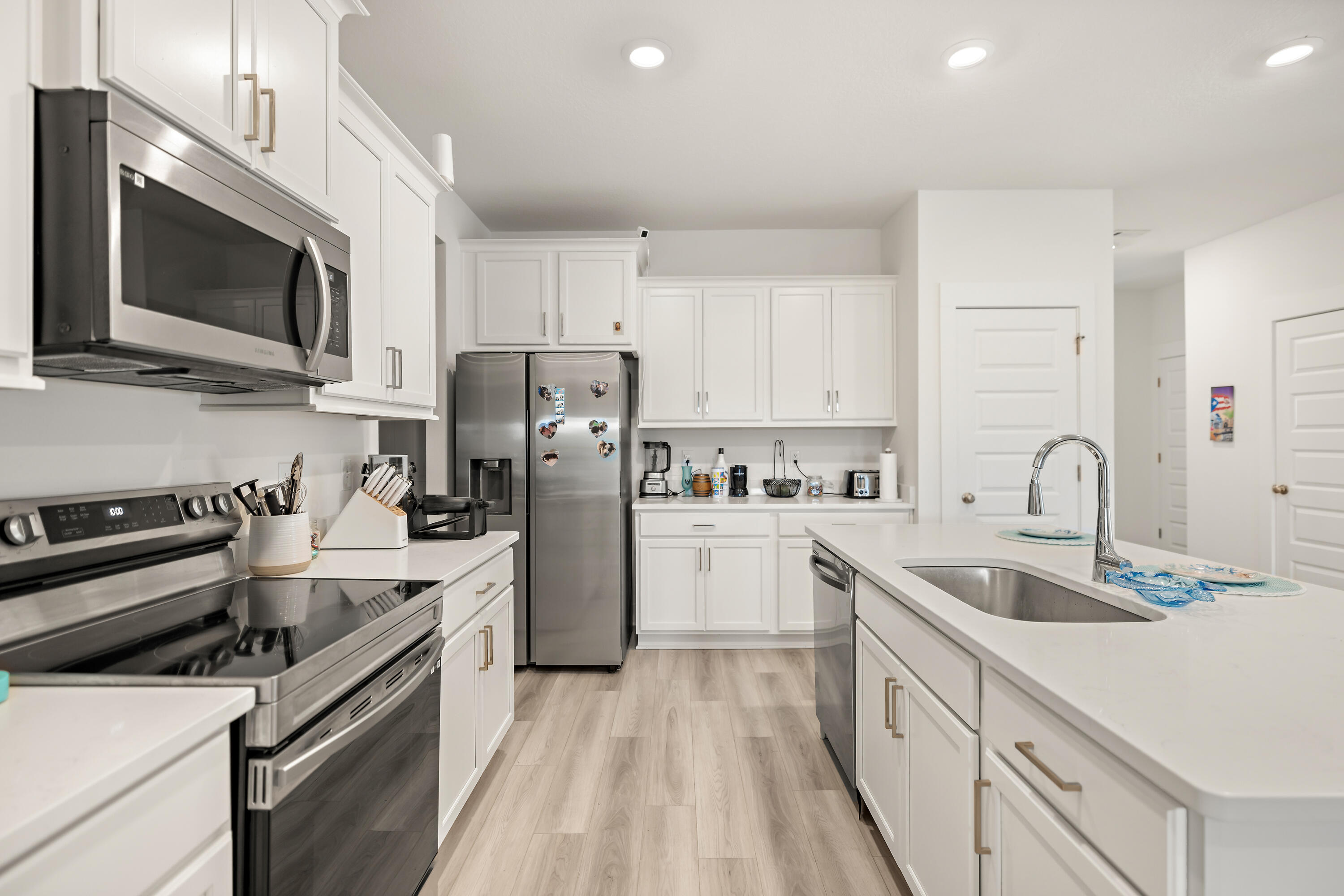 MAGNOLIA CREEK PHASE 1 - Residential Lease