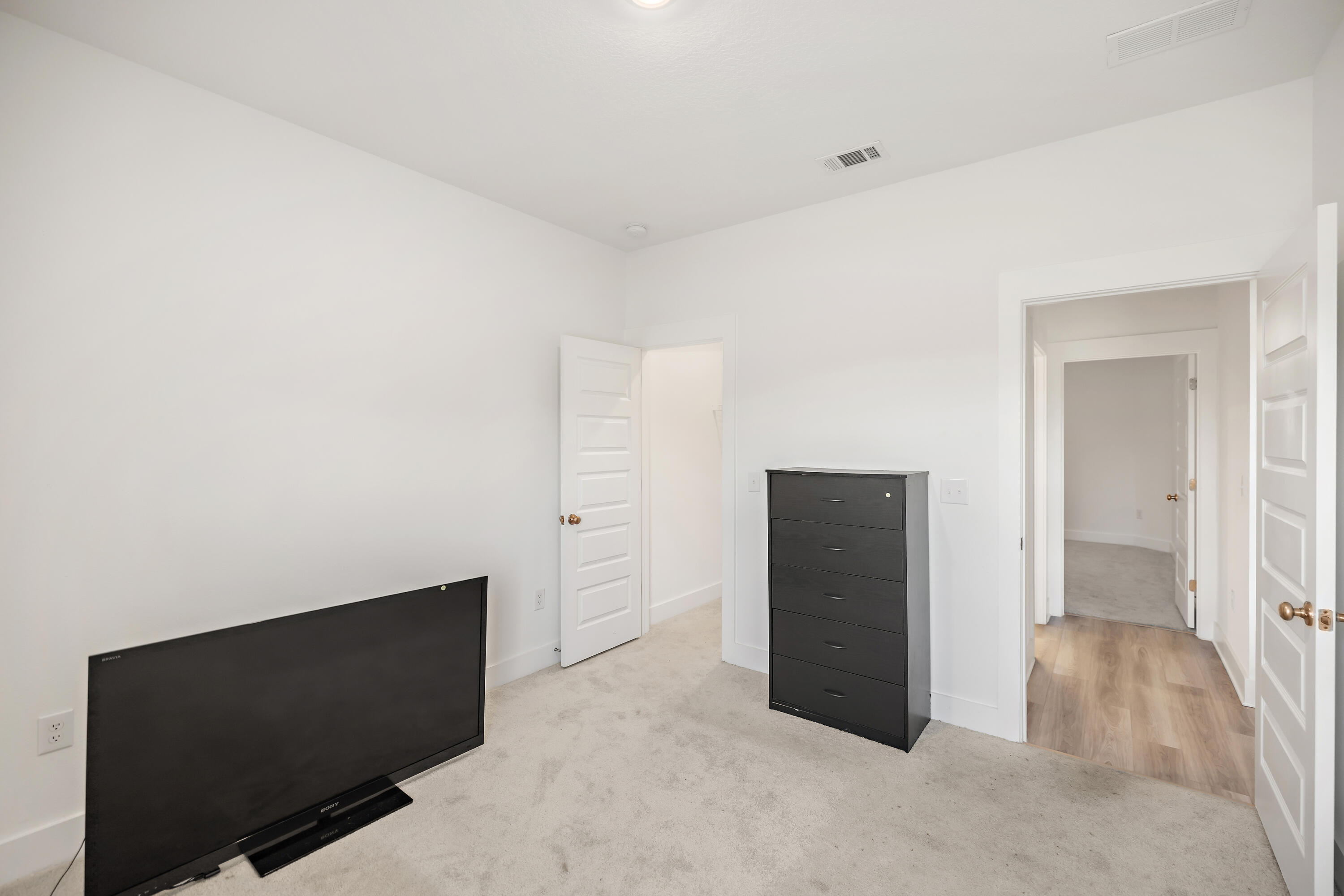 MAGNOLIA CREEK PHASE 1 - Residential Lease